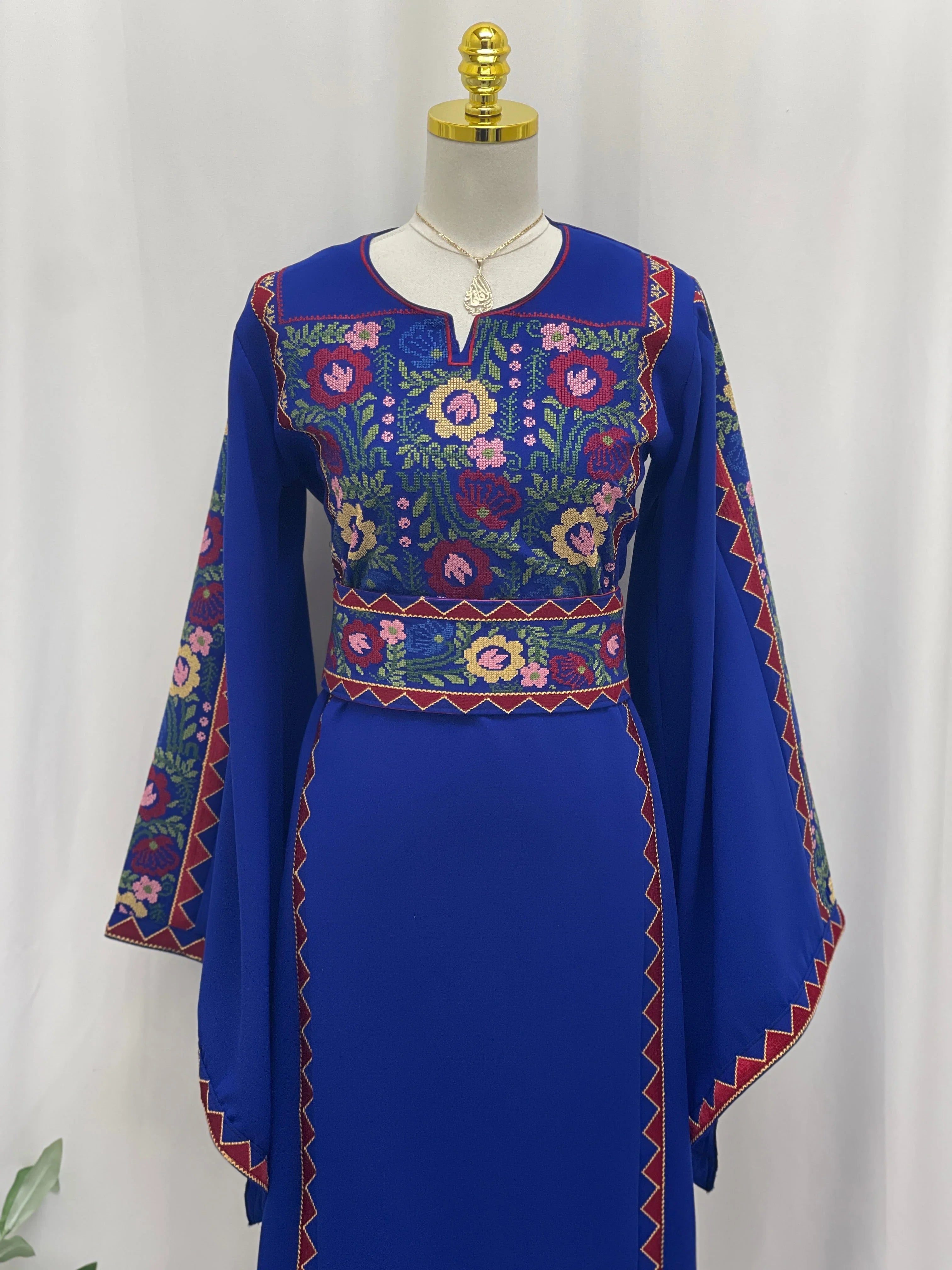 Riyahin Embroidered Thobe Palestinian Elegance