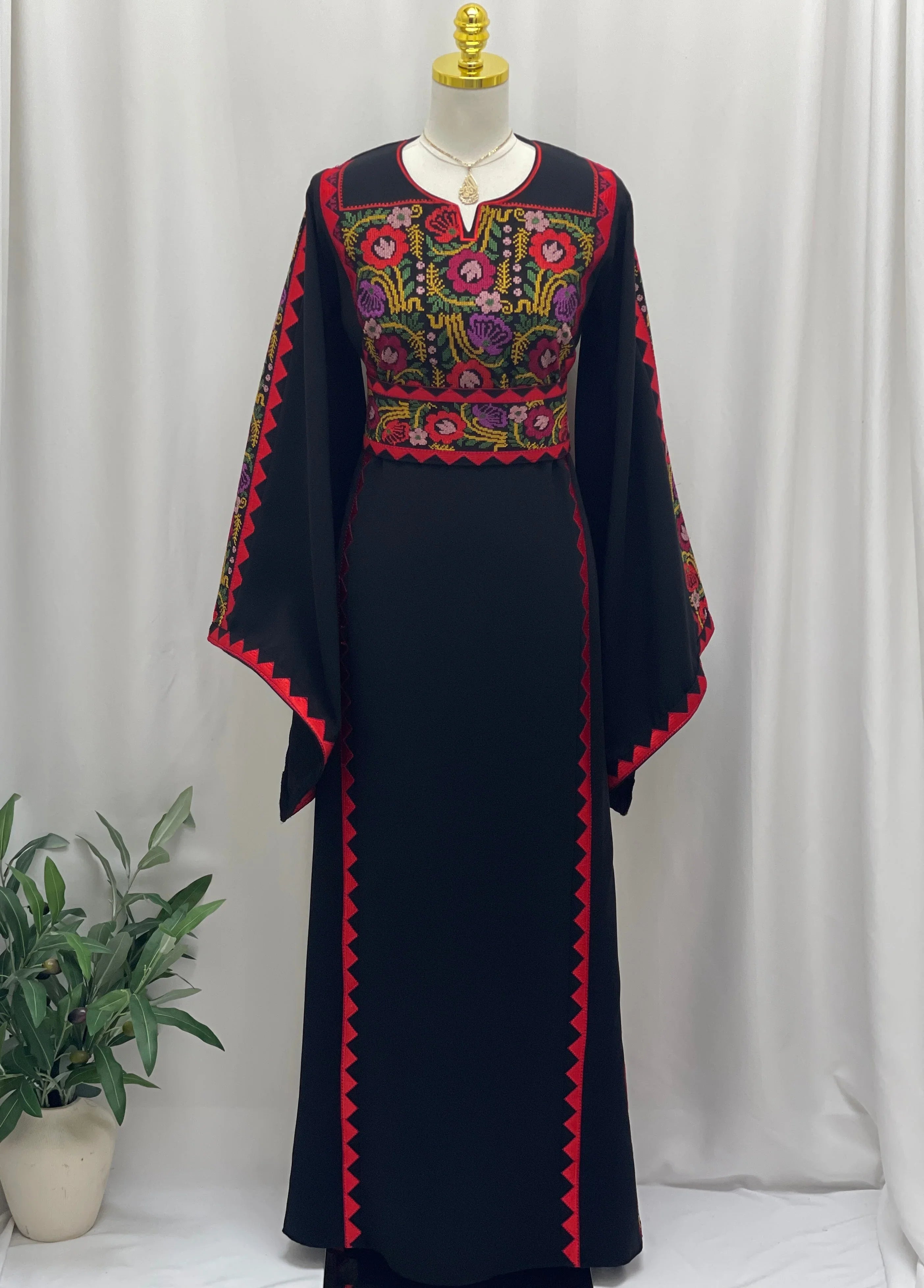 Riyahin Embroidered Thobe Palestinian Elegance