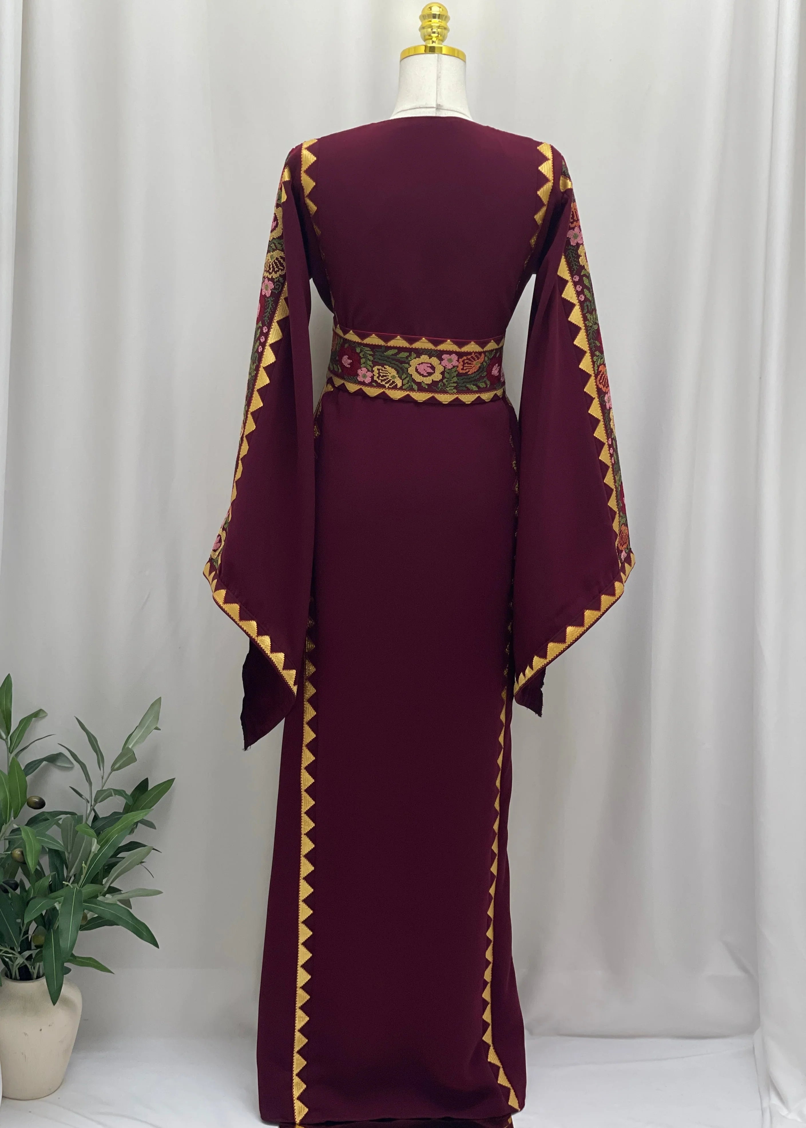 Riyahin Embroidered Thobe Palestinian Elegance