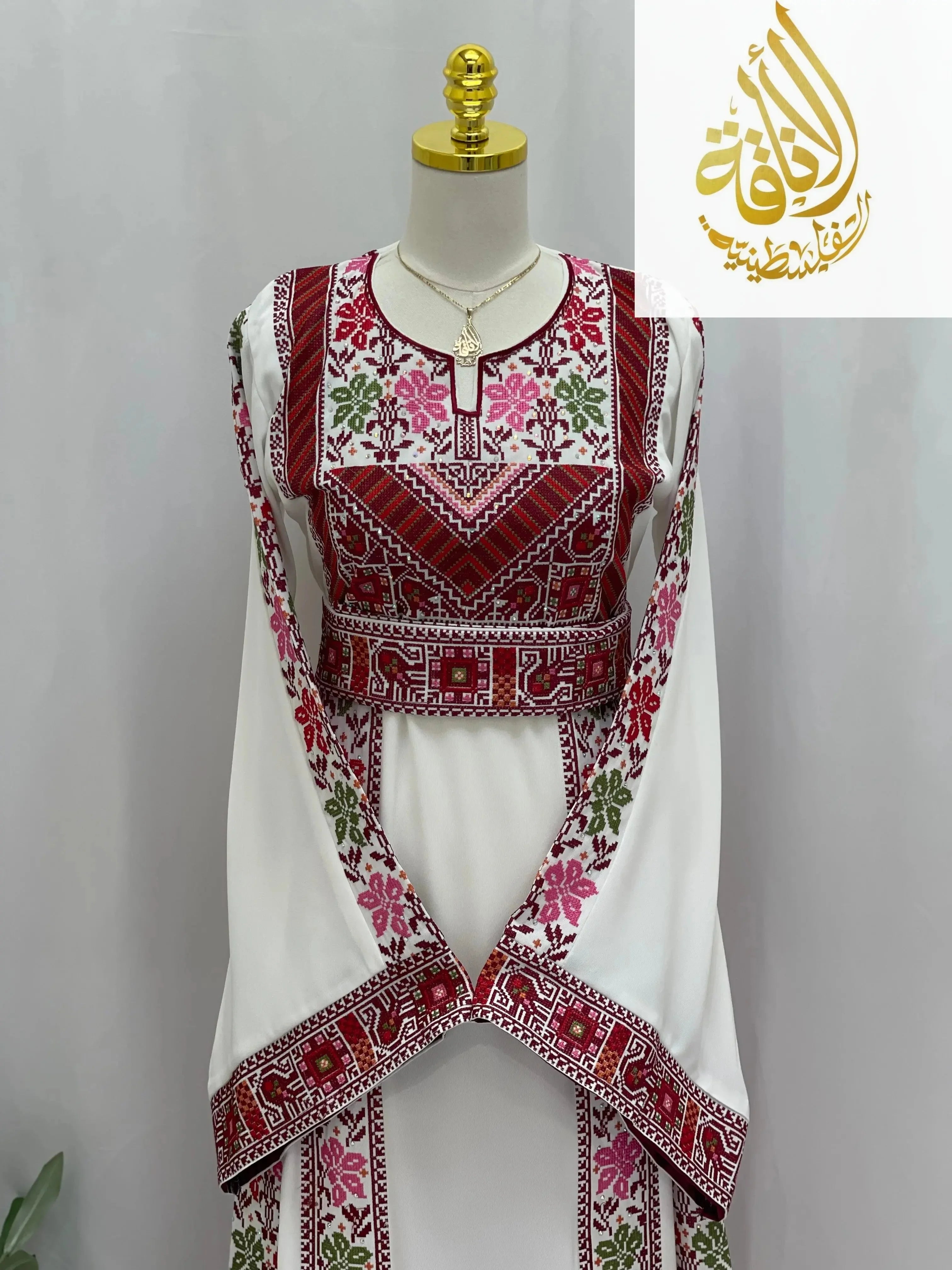 Roses Embroidered Thoub | Elegant Palestinian Dress - Palestinian Elegance