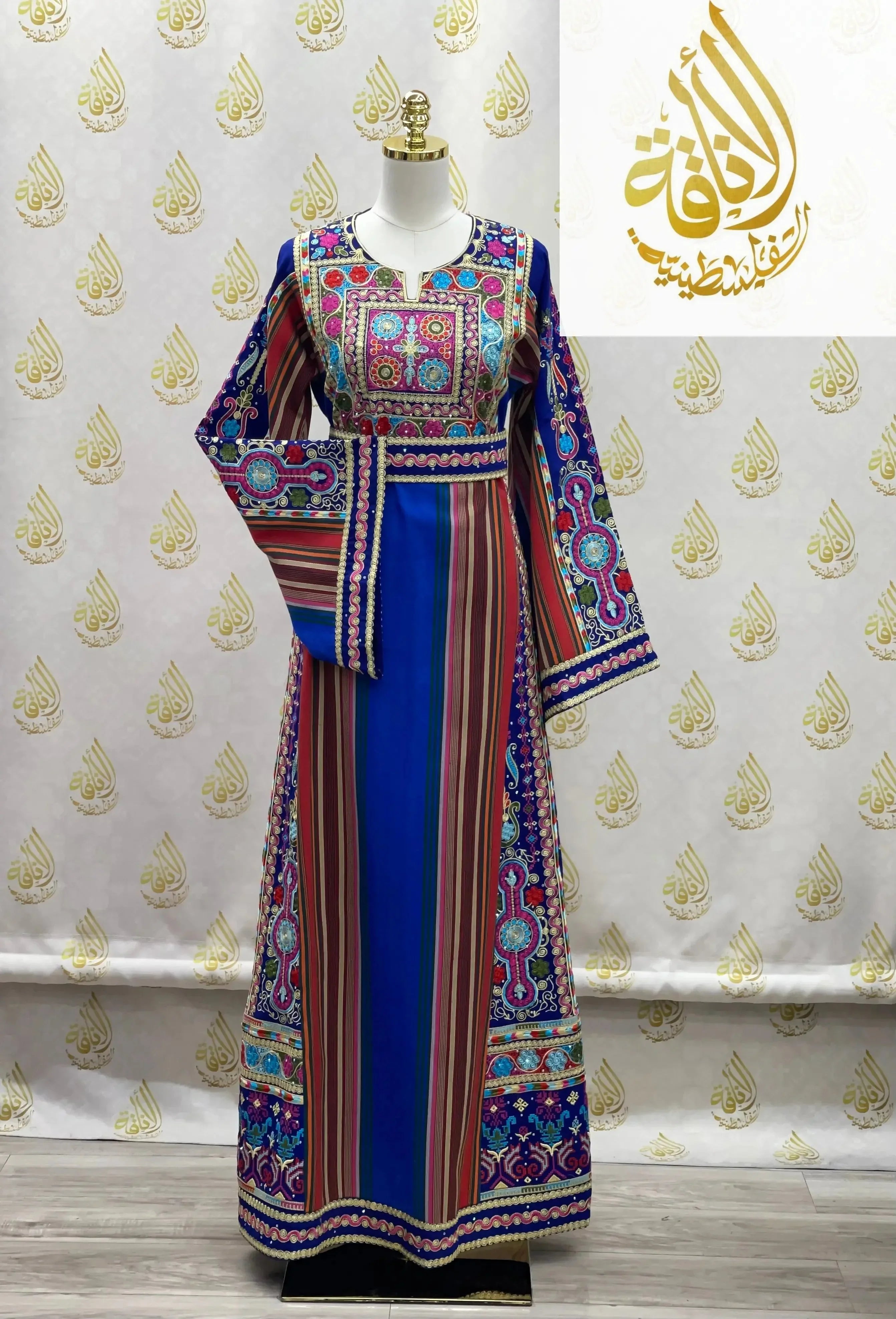 Royal Blue Majdalwi Embroidered Thoub - Elegant Middle Eastern Attire Palestinian Elegance