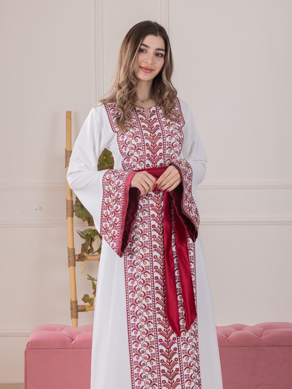 Samah Embroiderd Thobe With Belt Palestinian Traditional Design - Palestinian Elegance