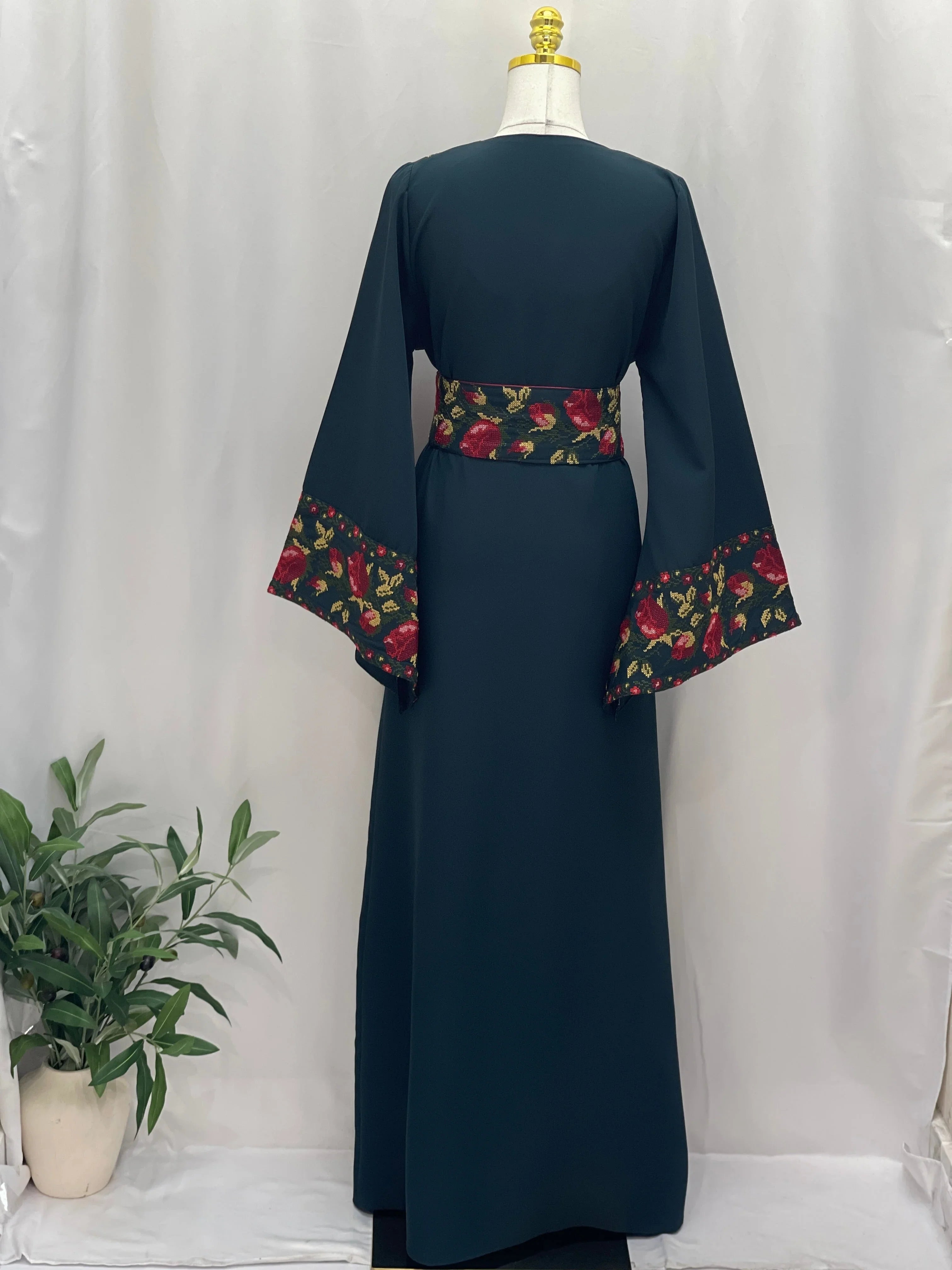Shaqaeq Embroidered Thobe Offering Both Tradition and Modern Elegance - Palestinian Elegance