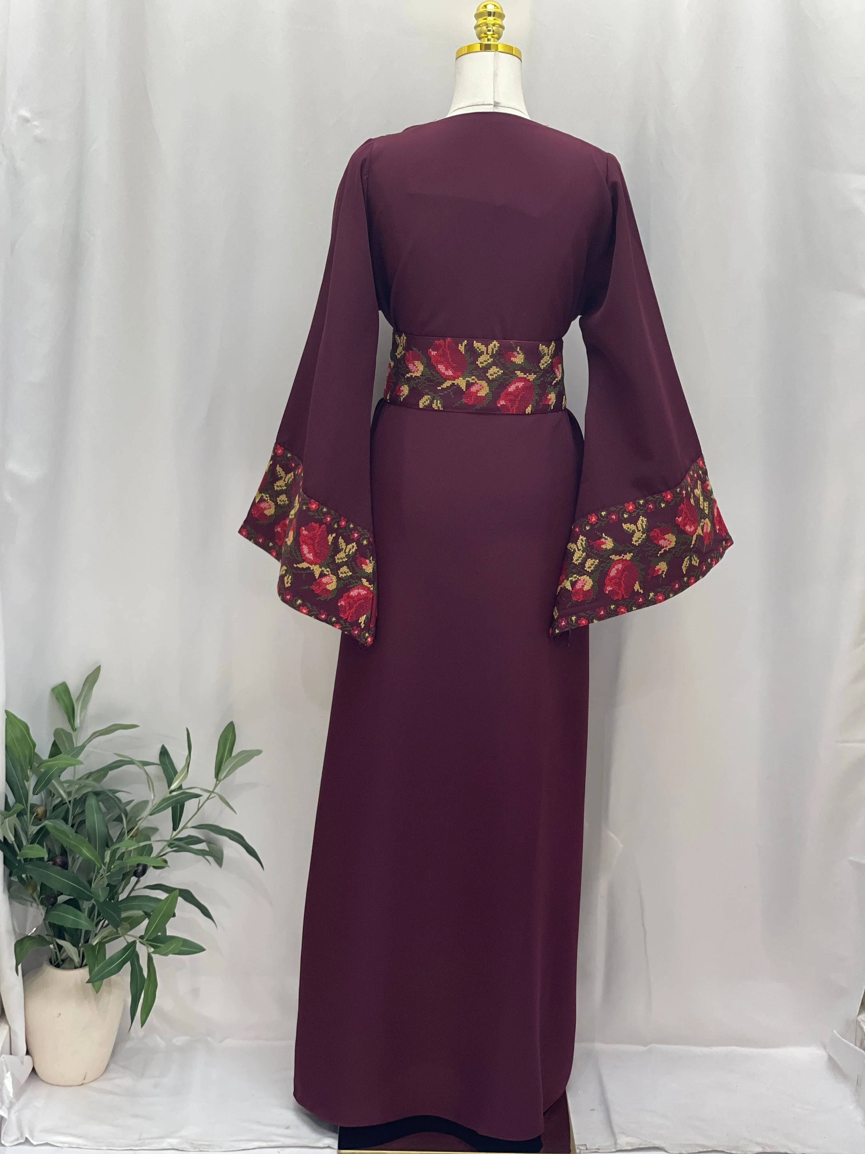 Shaqaeq Embroidered Thobe Offering Both Tradition and Modern Elegance - Palestinian Elegance