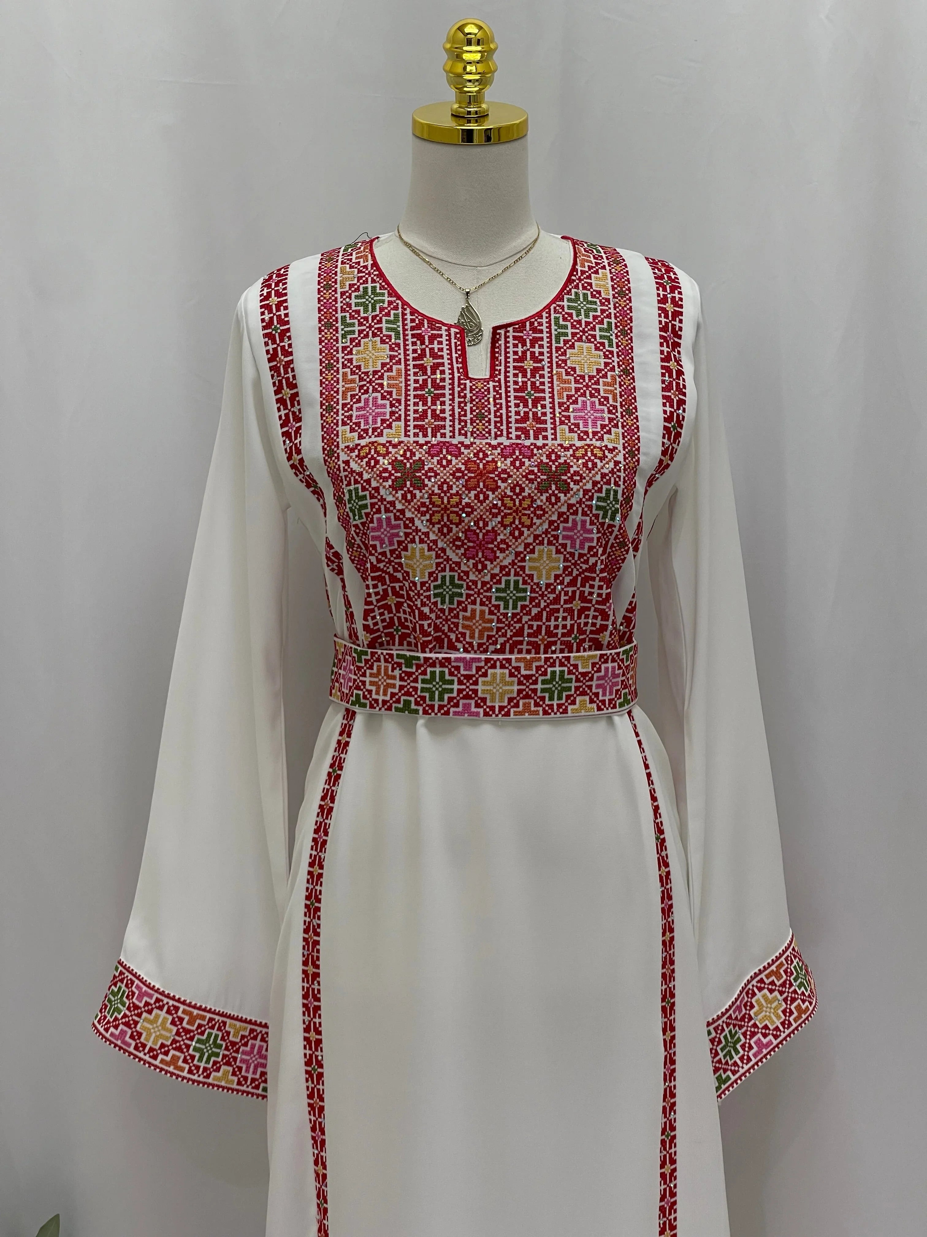 Simple 4 Vin Embroidered Thoub – Timeless Elegance & Modern Tradition - Palestinian Elegance