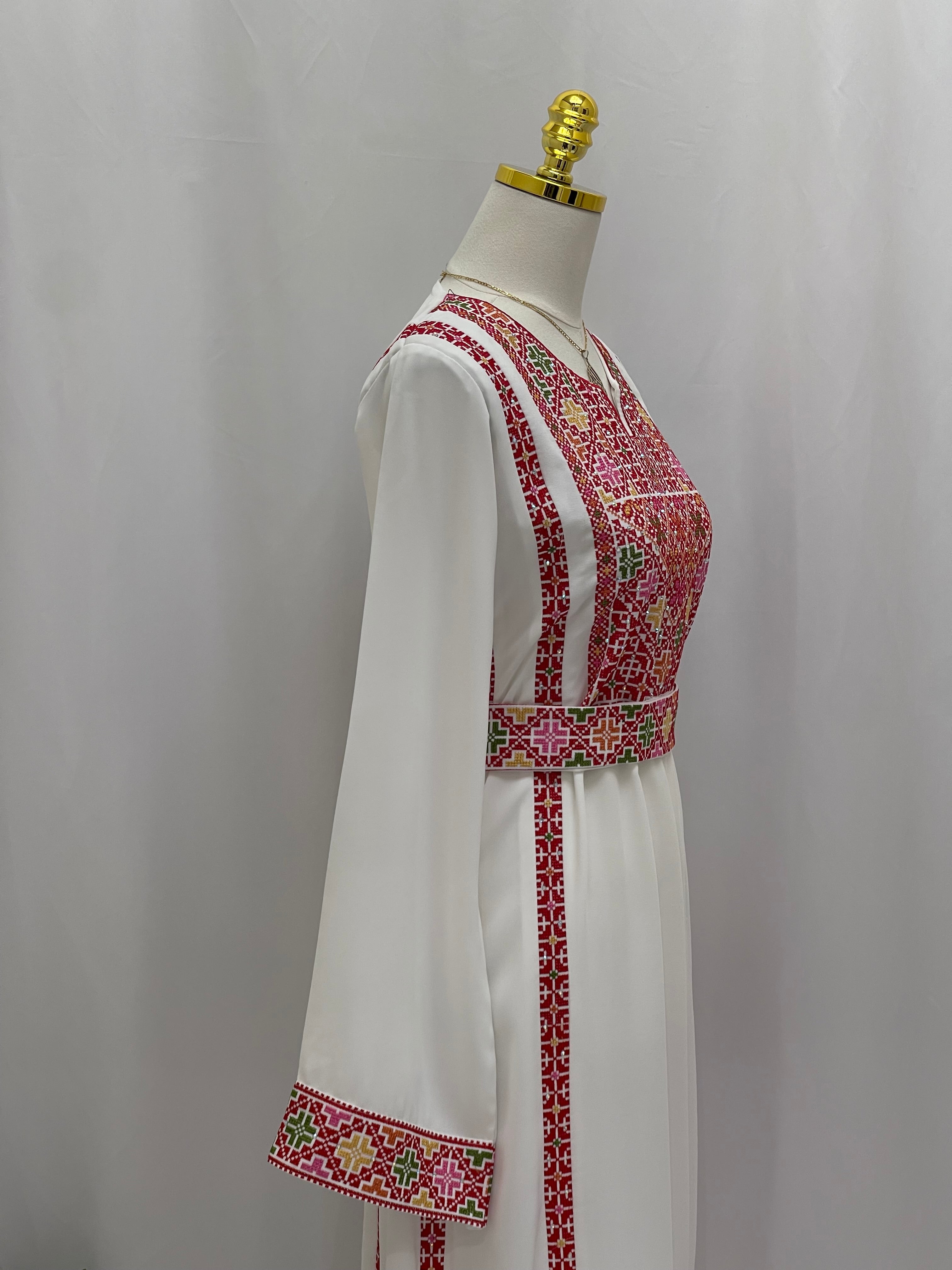 Simple 4 Vin Embroidered Thoub – Timeless Elegance & Modern Tradition - Palestinian Elegance