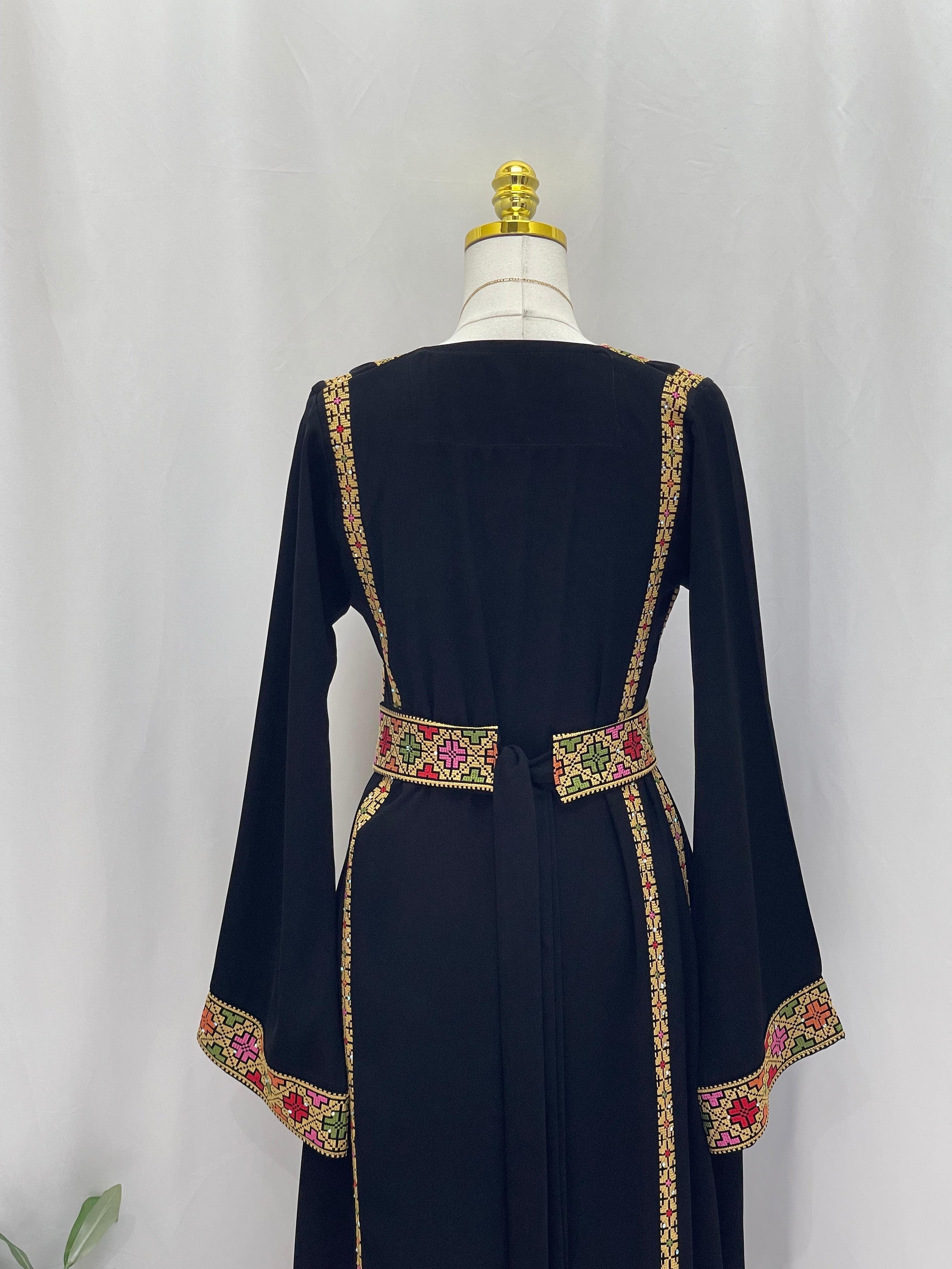 Simple 4 Vin Embroidered Thoub – Timeless Elegance & Modern Tradition - Palestinian Elegance