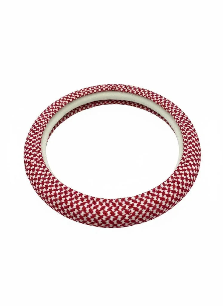 Steering Wheel Covers- Giving Your Steering Wheel A Bold And Authentic Look Palestinian Elegance