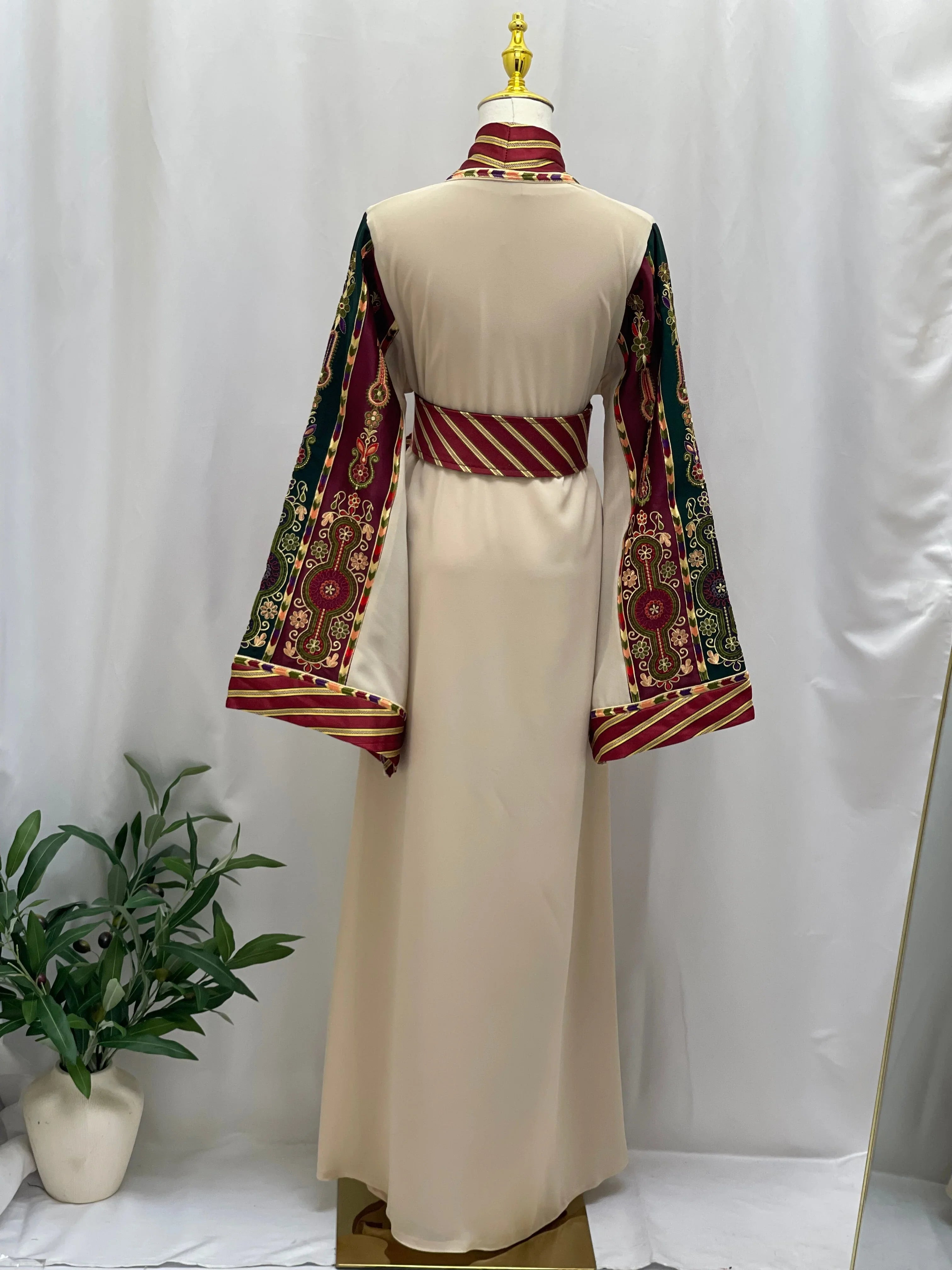 Suzan Kashmir Embroidered Open Abaya - Elegance & Versatility - Palestinian Elegance