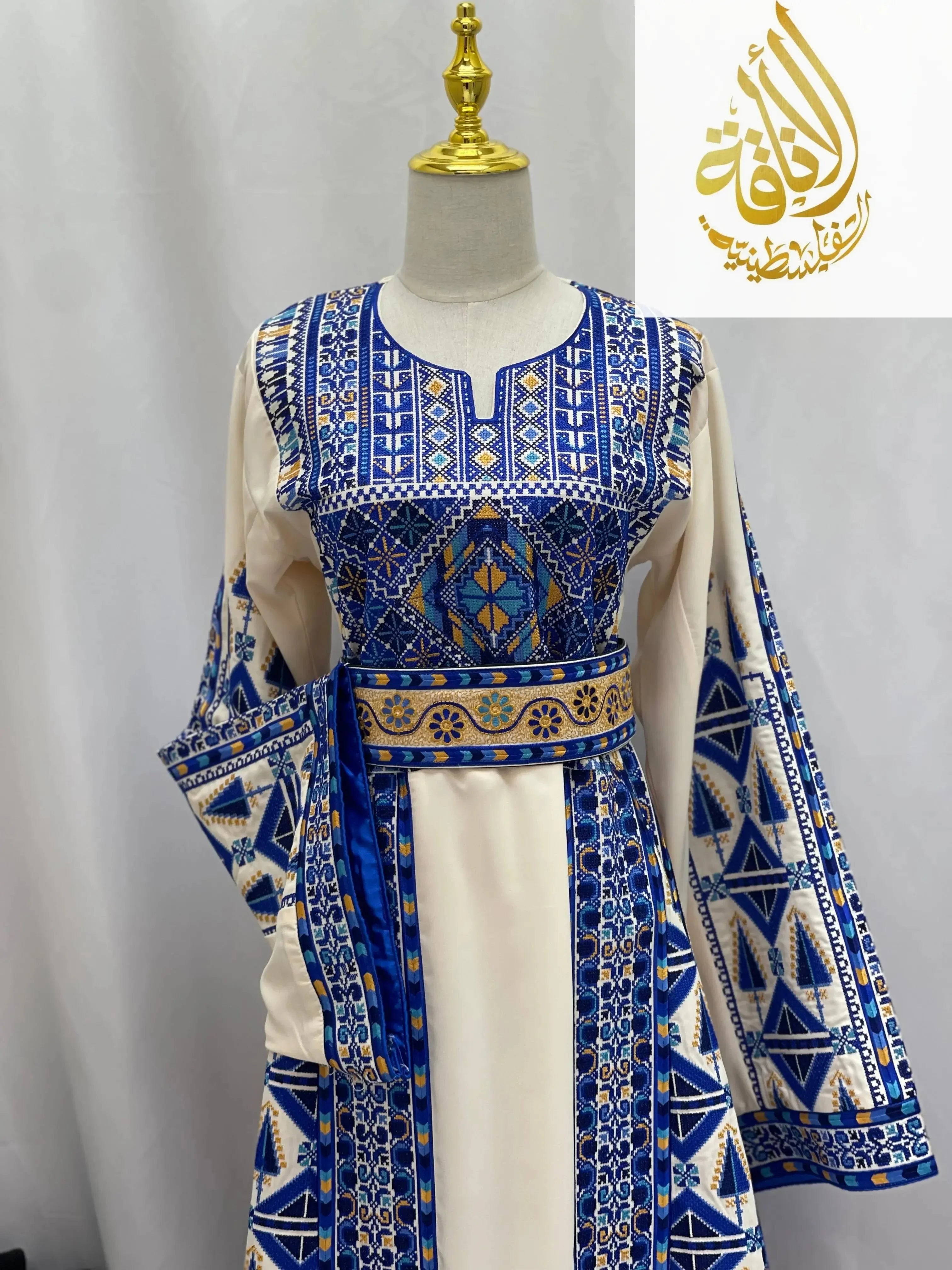 Thoub Alsafa Embroidered: Timeless Elegance & Intricate Craftsmanship Palestinian Elegance