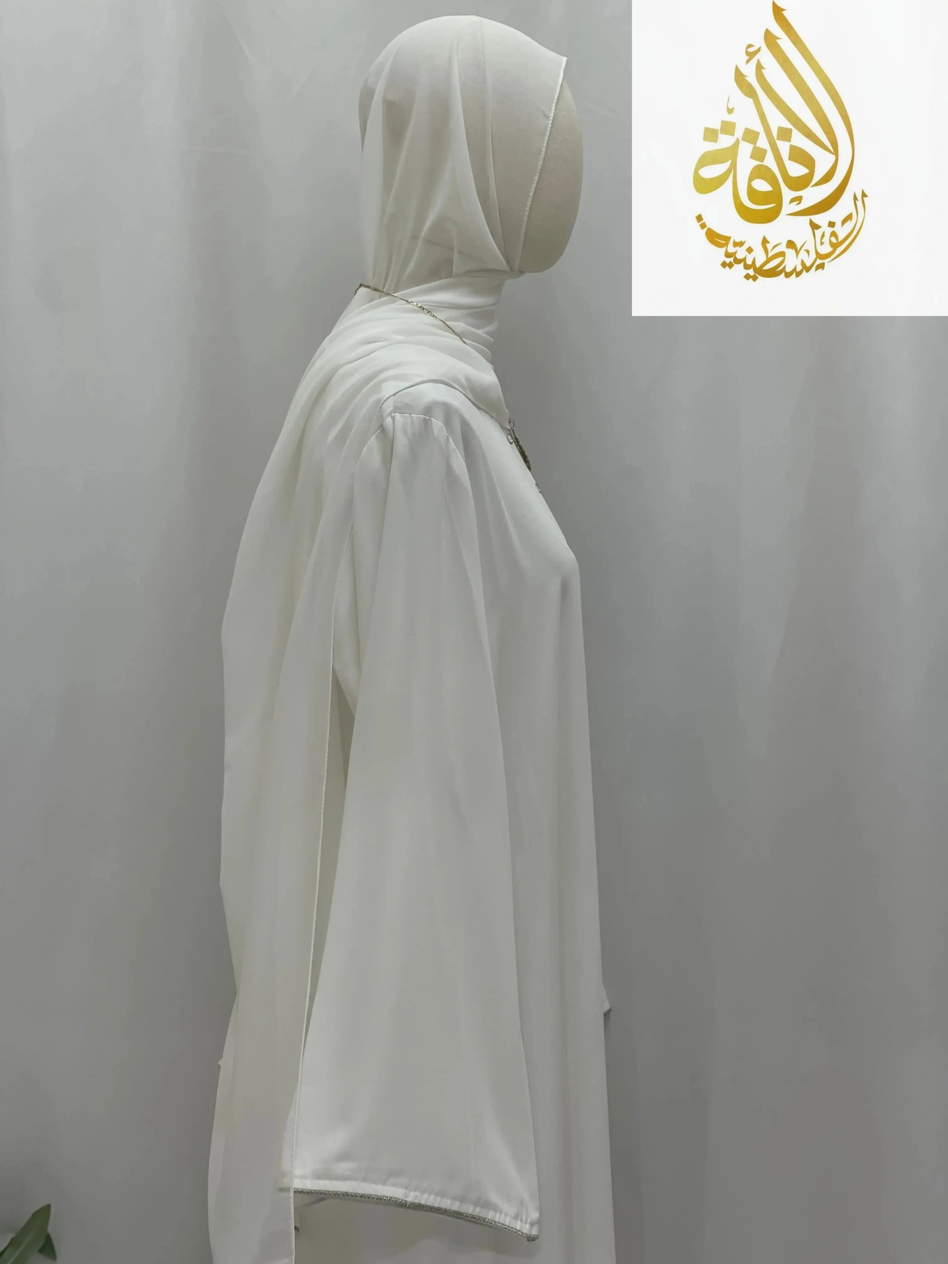 Palestinian Elegance modest umra abaya with hijab in white side view on mannequin amazing