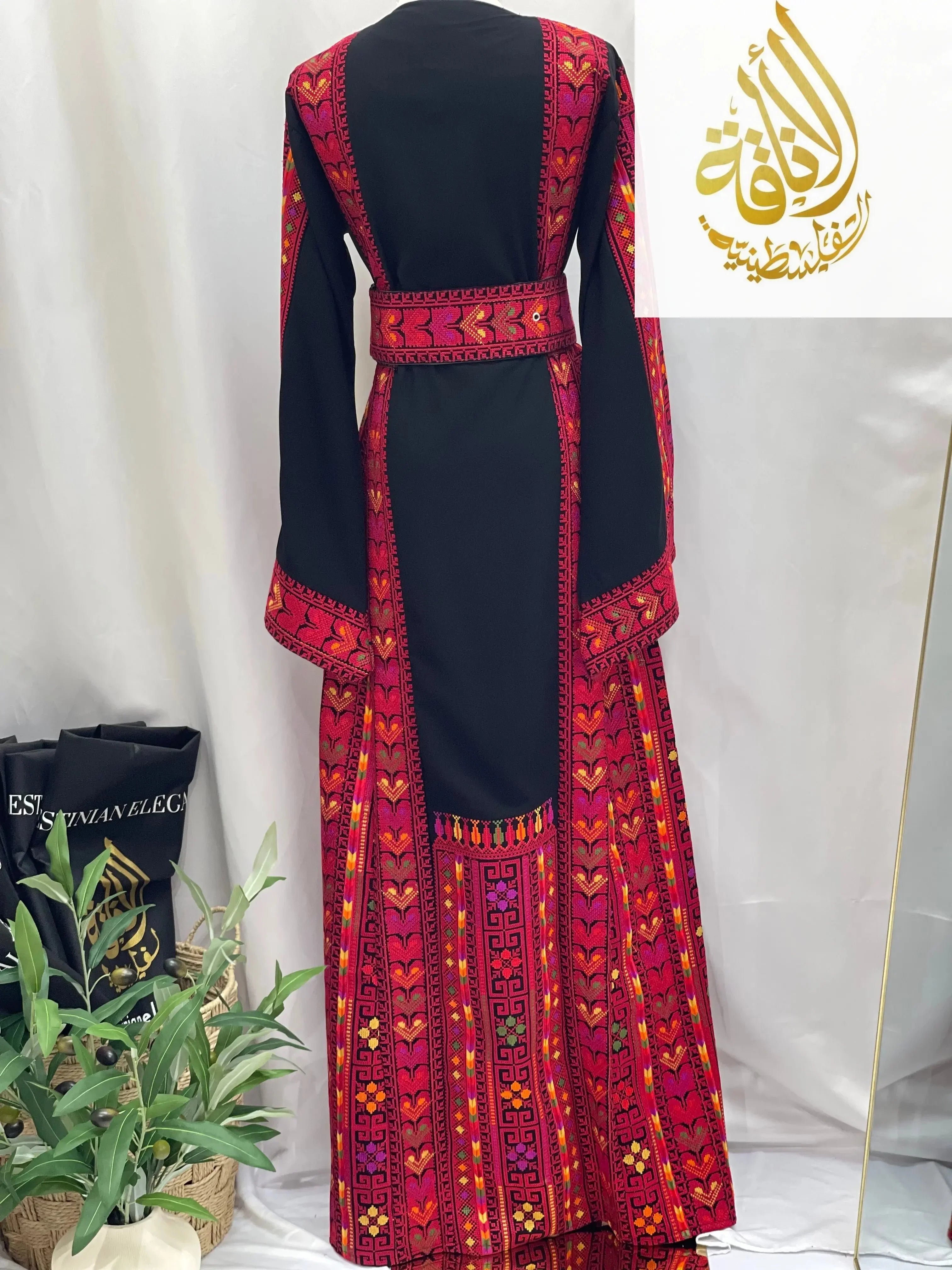 Unique Traditional Embroidered Thoub: Timeless Elegance & Artistry Palestinian Elegance