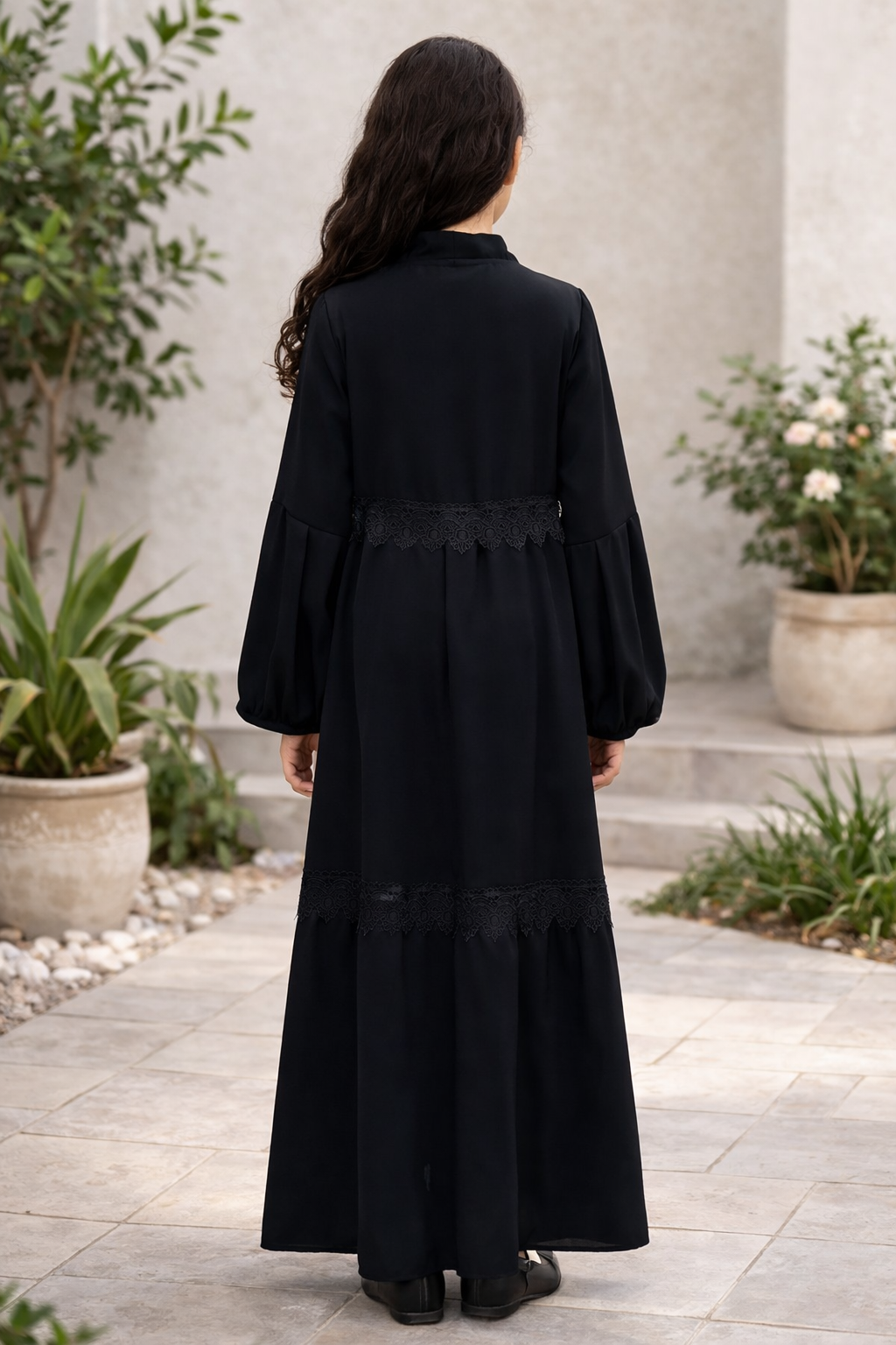 Elegant Girls Black Abaya: Comfort & Modesty with Flowy Design