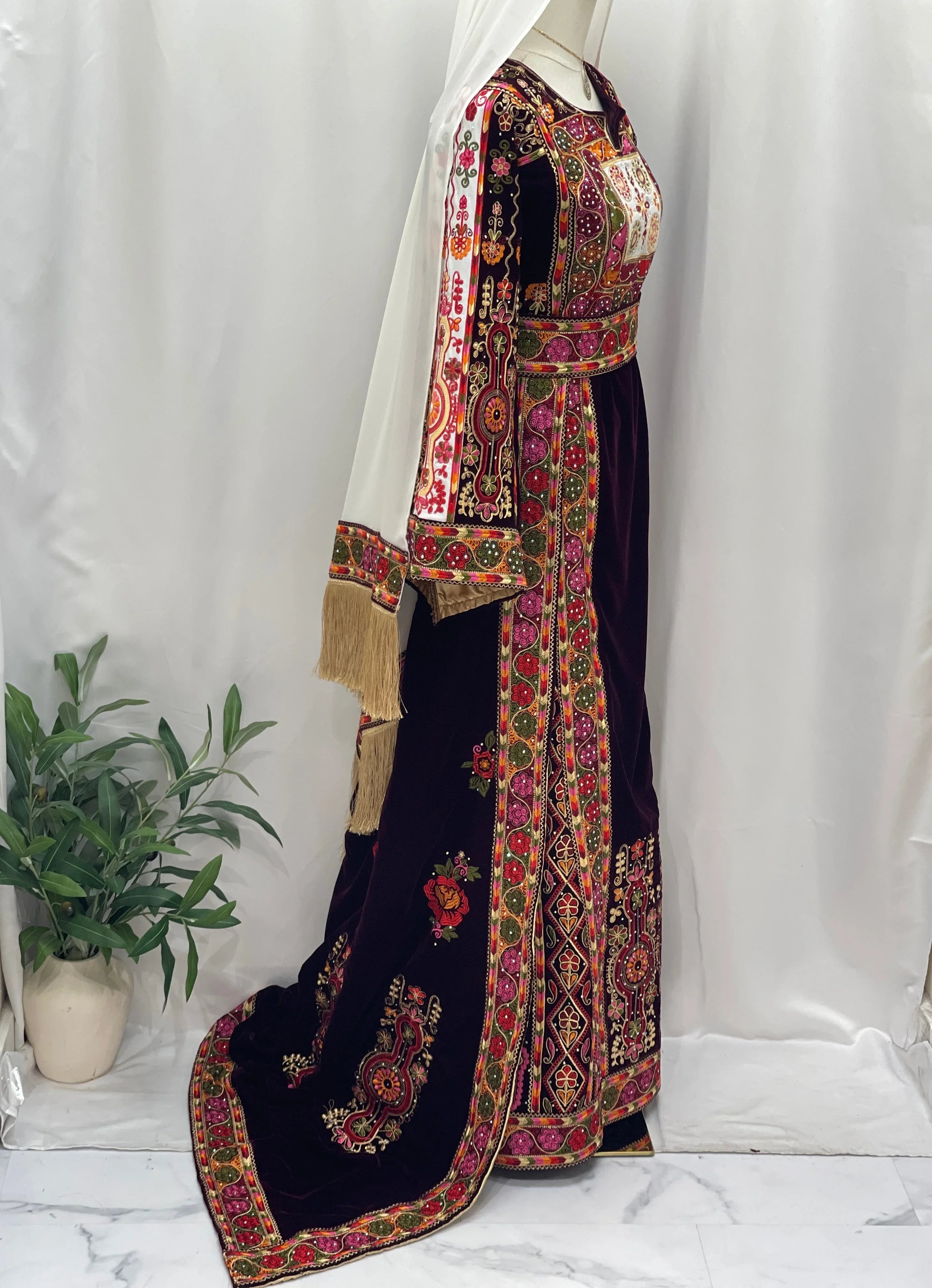 Zahr Al-Turath Velvet Thobe: Offering A Regal and Elegant Heritage-Inspired Look Palestinian Elegance