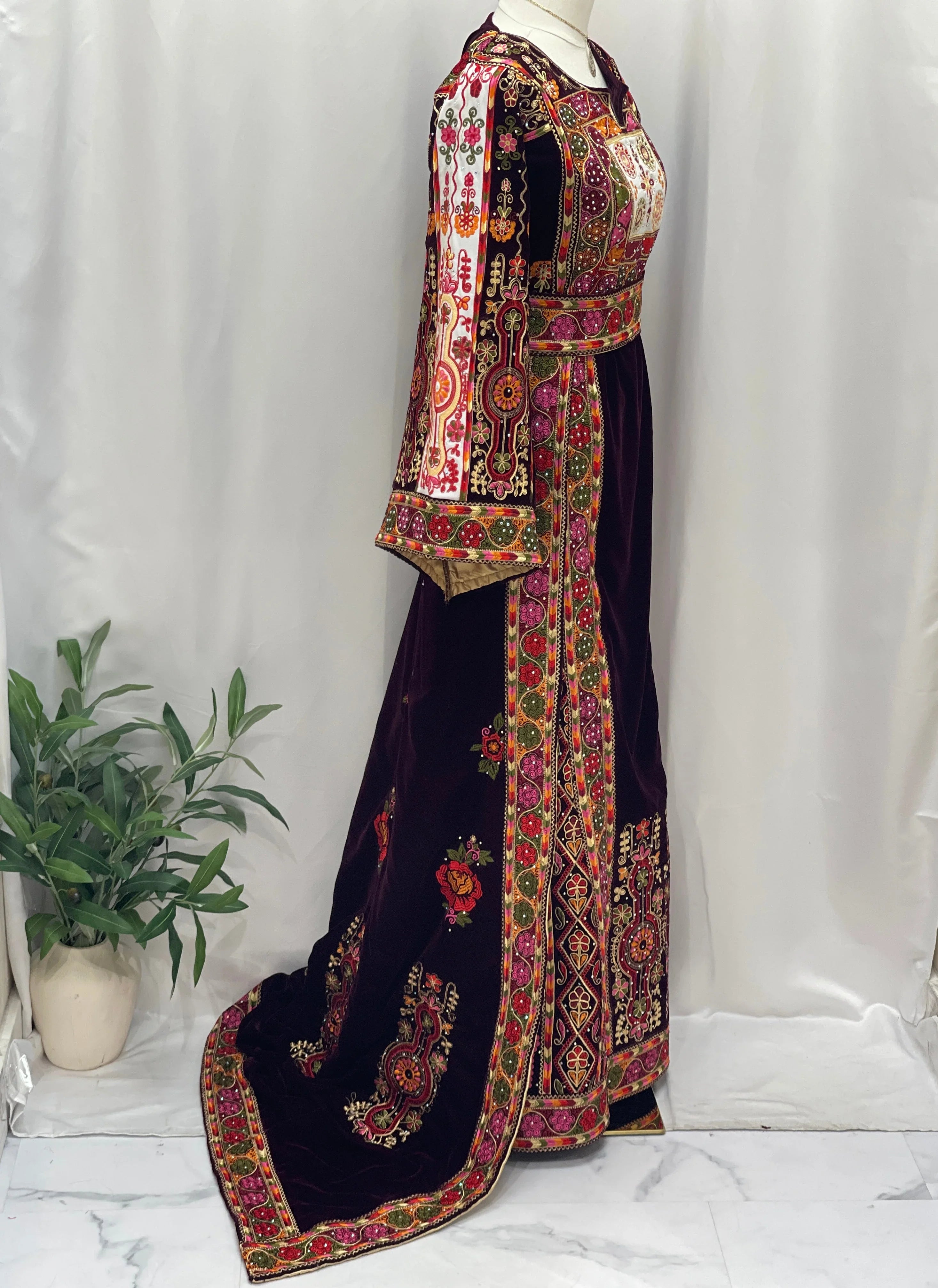 Zahr Al-Turath Velvet Thobe: Offering A Regal and Elegant Heritage-Inspired Look Palestinian Elegance