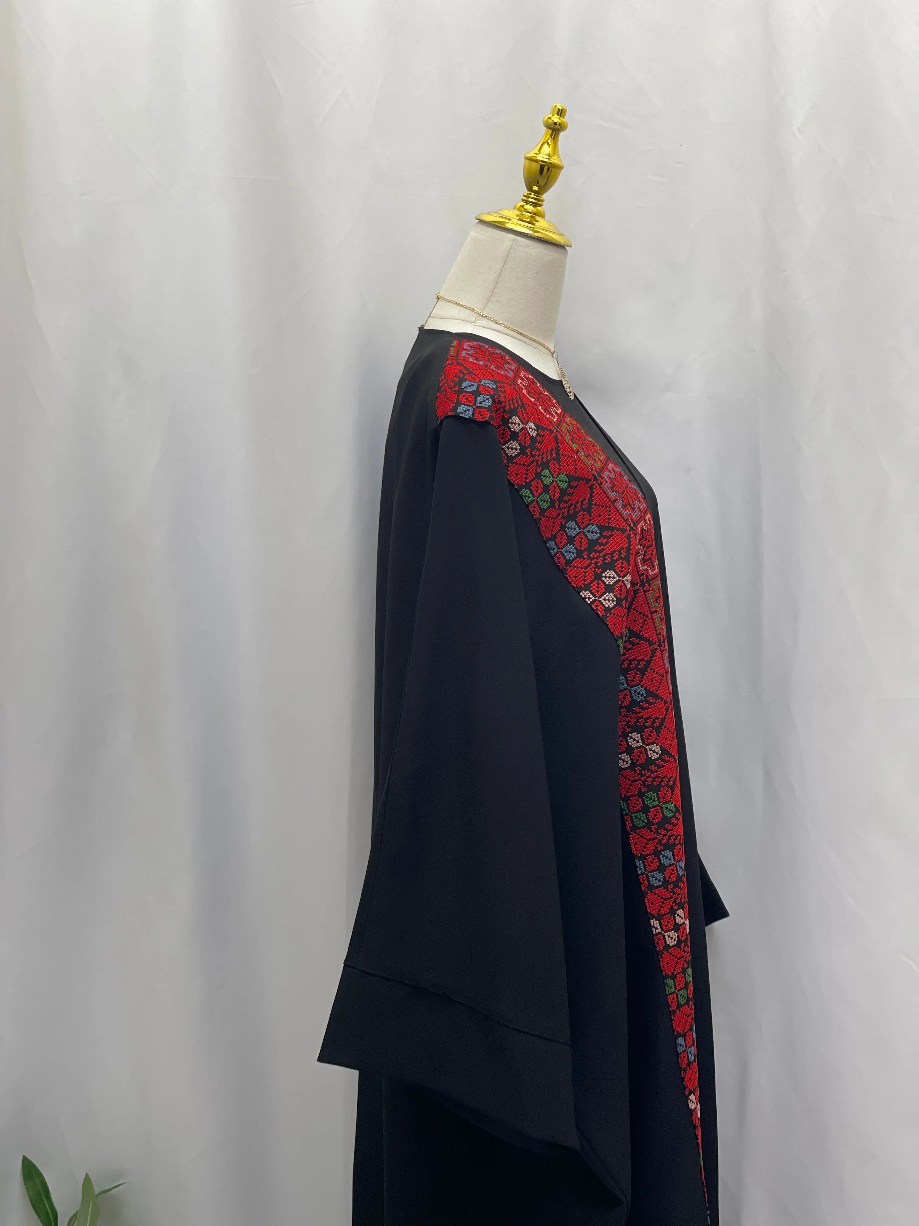Palestinian Elegance 2-Piece Embroidered Abaya Set Palestinian Elegance