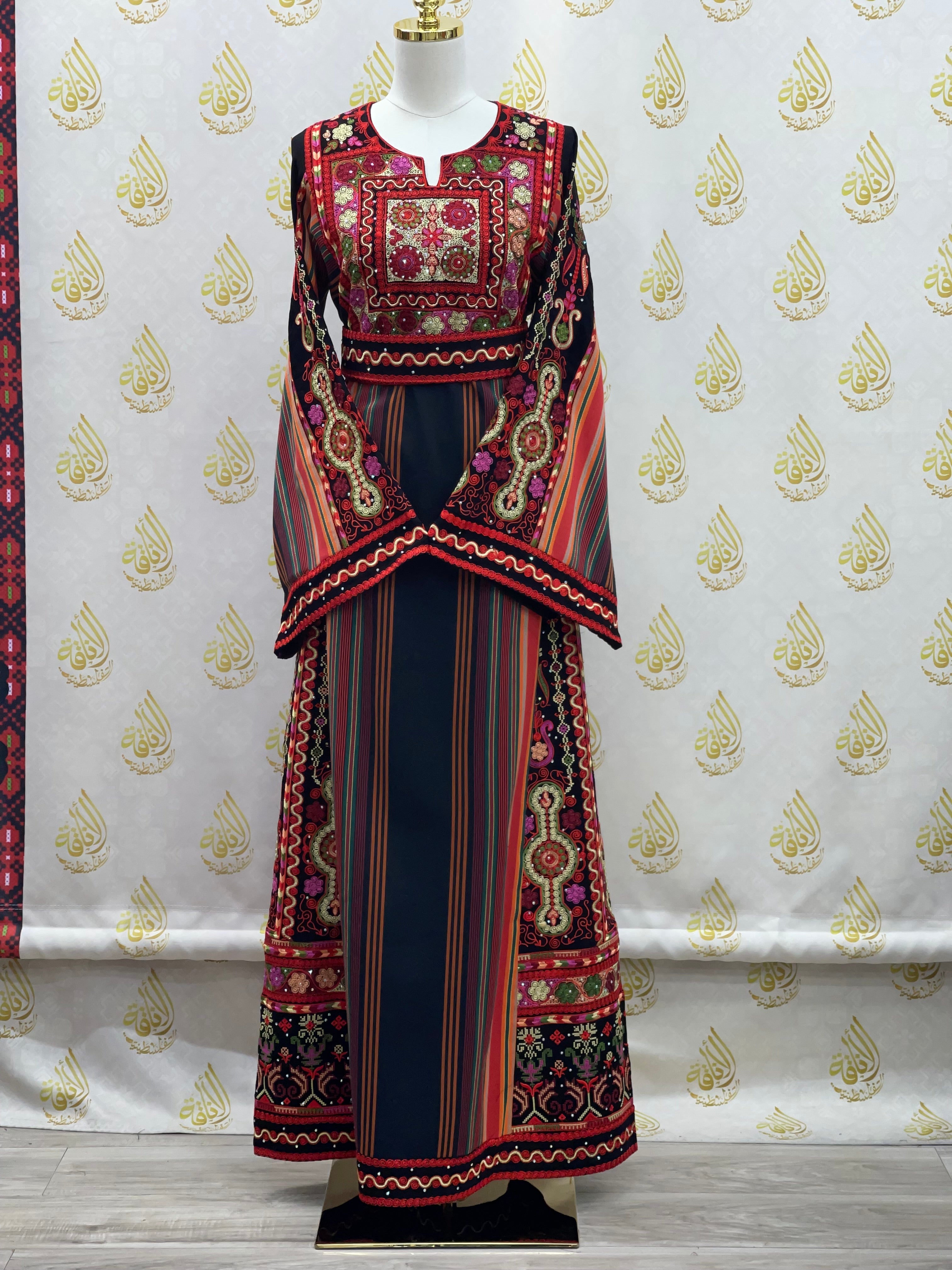Black Embroidered Majdalwi Palestinian Elegance