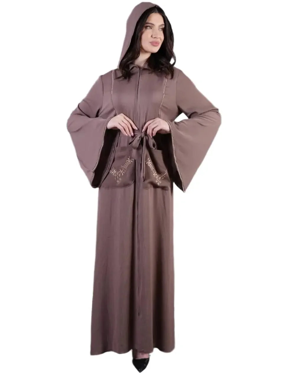 Palestinian Elegance chic pocket abaya in brown with hood and wide sleeves