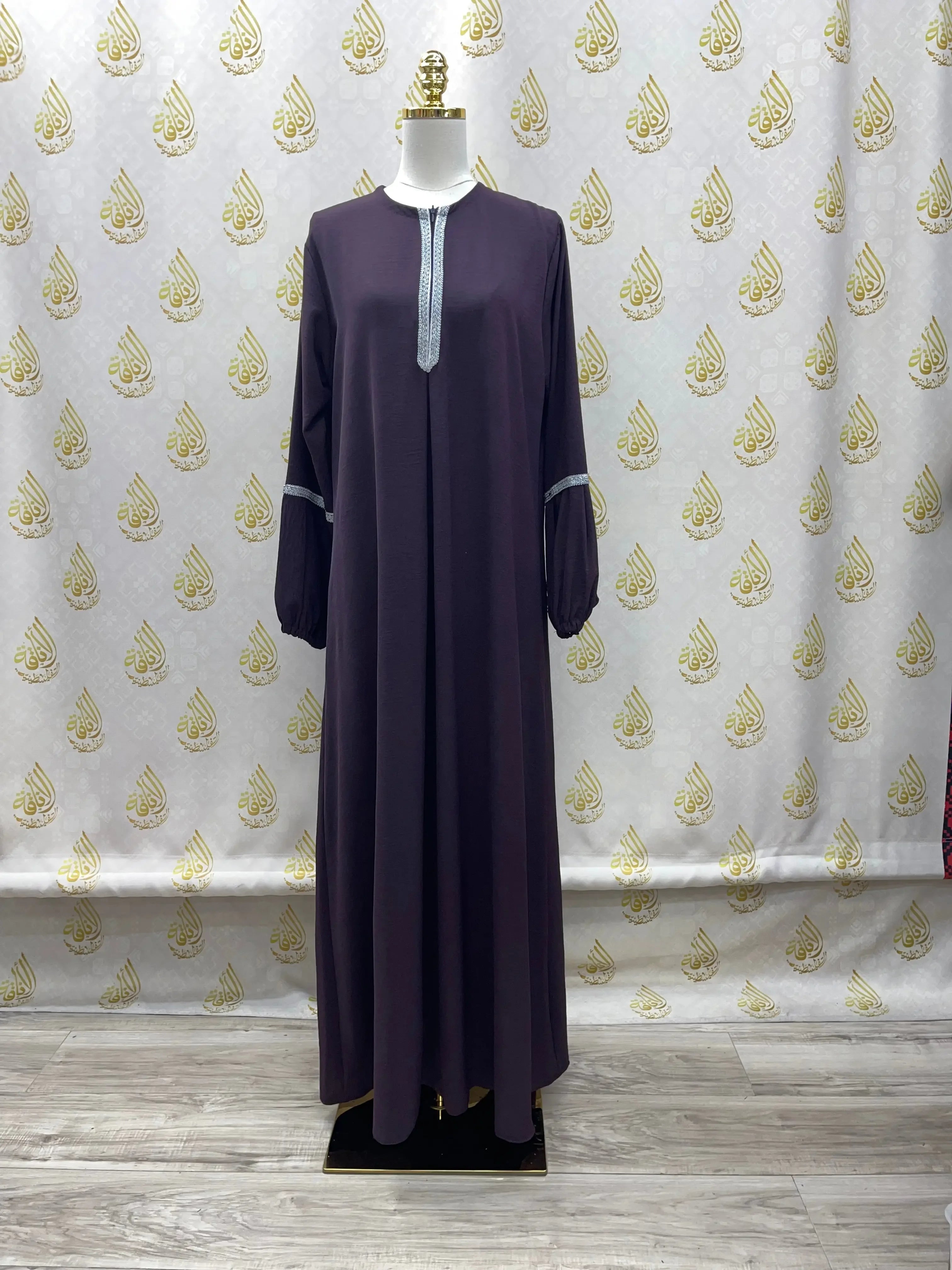 Stunning Abaya: Elegant Design and Comfortable Fit for Every Occasion - Palestinian Elegance