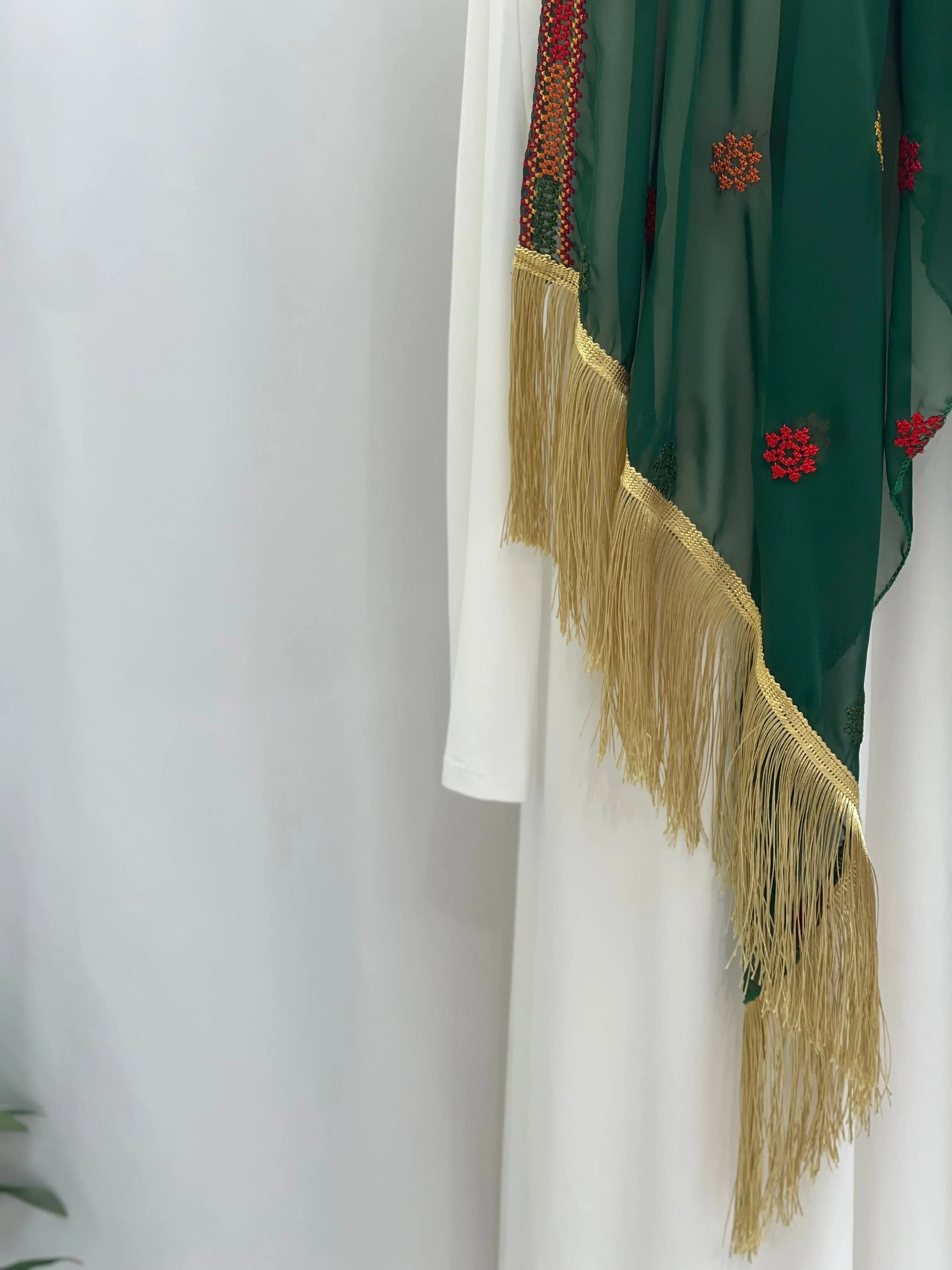 Elegance and Warmth: Embroidered Khirka-Shwal Palestinian Elegance