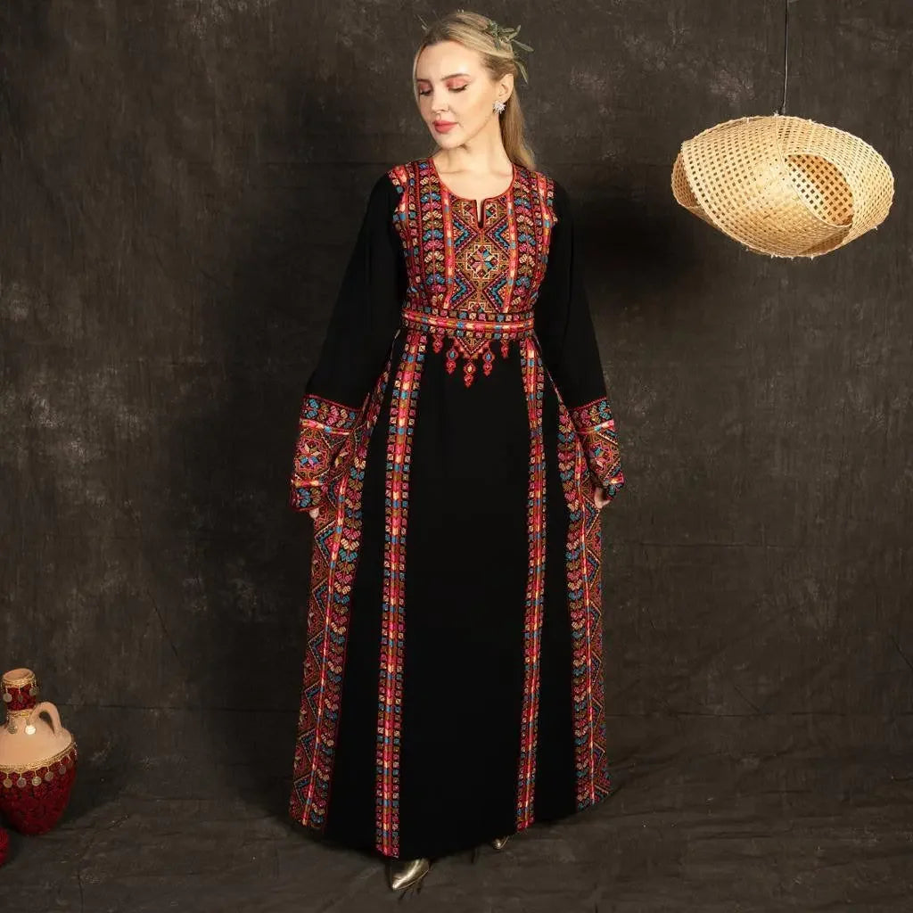 Embroidered Manajel Dress - Traditional Style - Palestinian Elegance