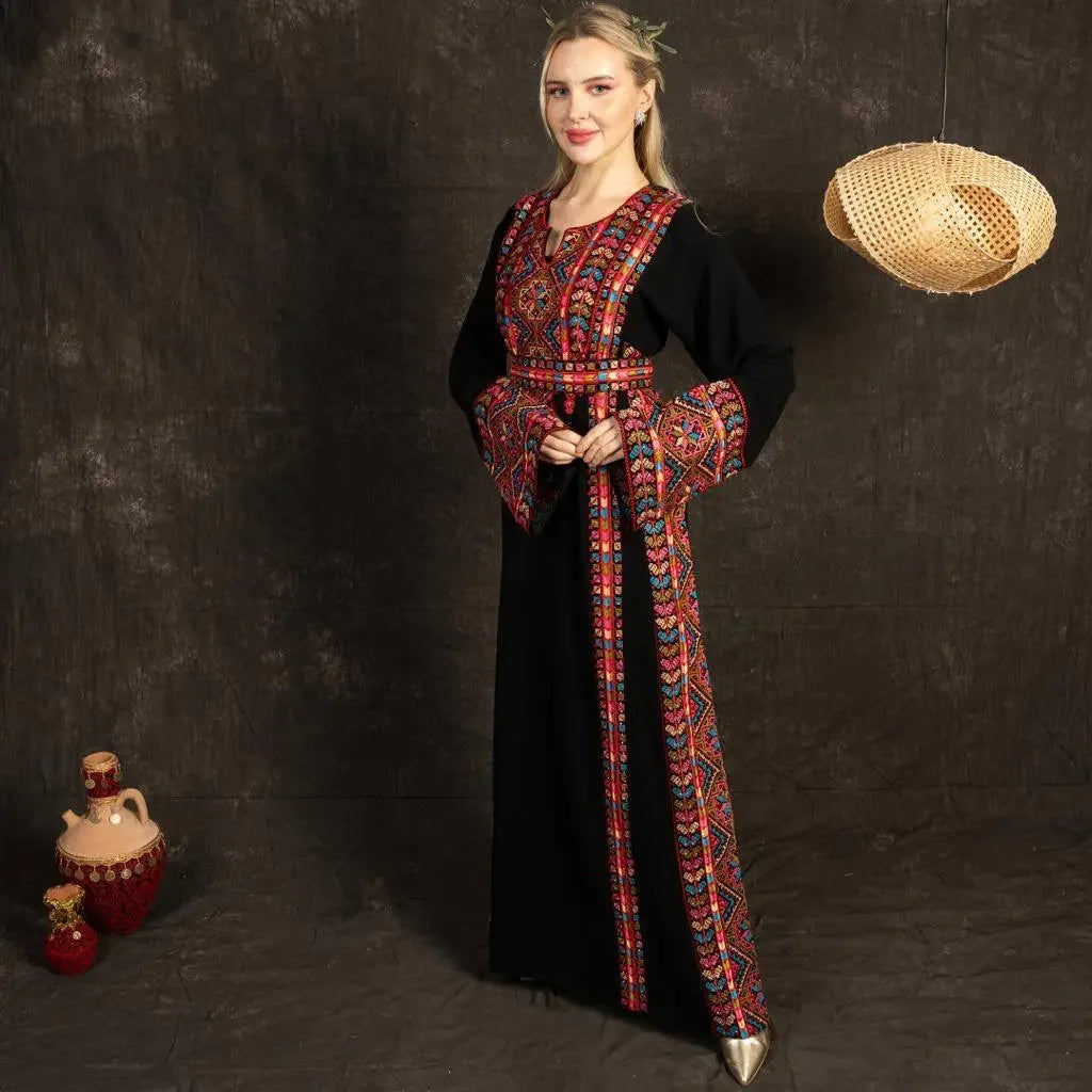 Embroidered Manajel Dress - Traditional Style - Palestinian Elegance