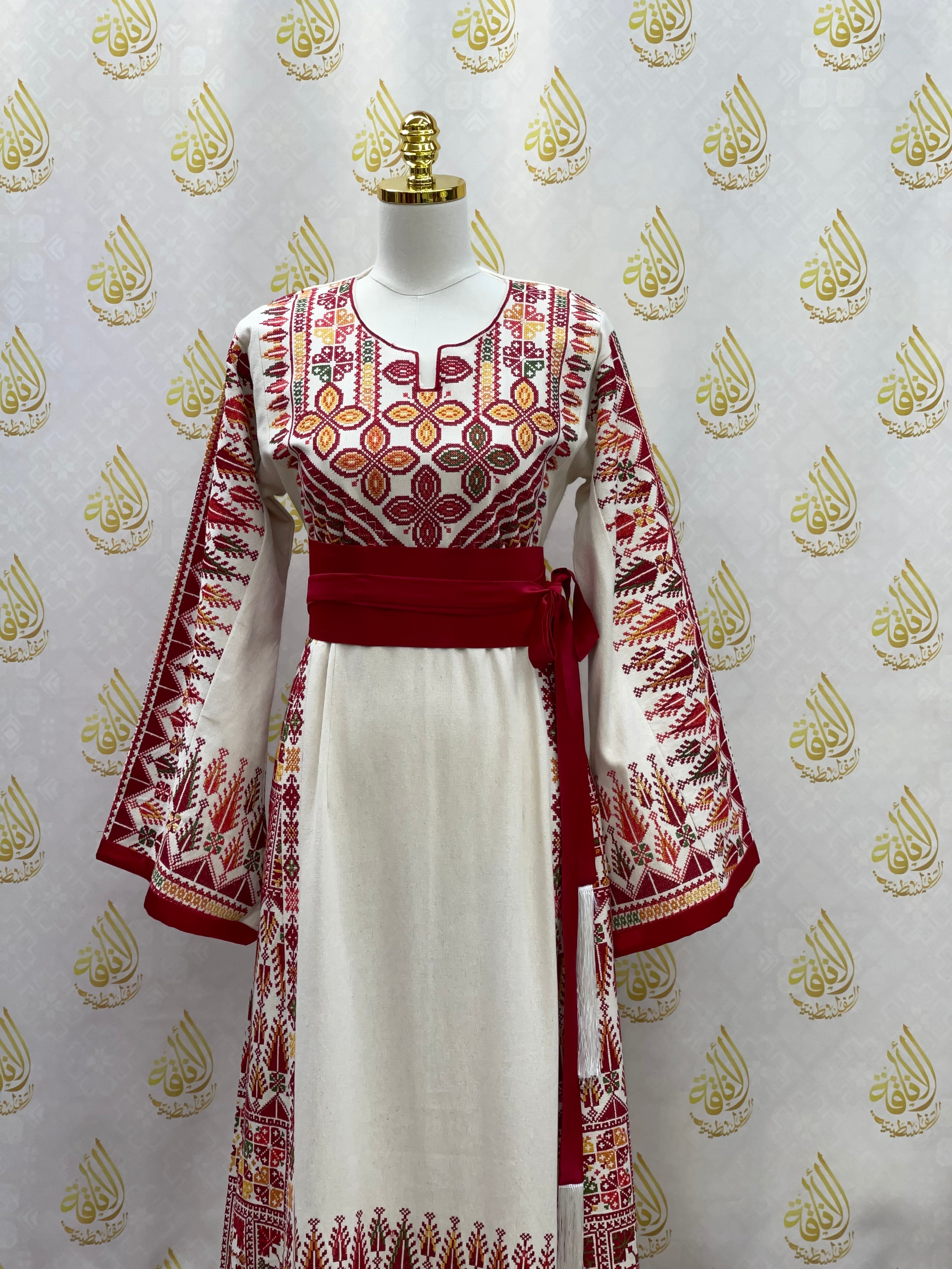 Embroidered Etamin Thoub: Exquisite Elegance & Lasting Comfort Palestinian Elegance