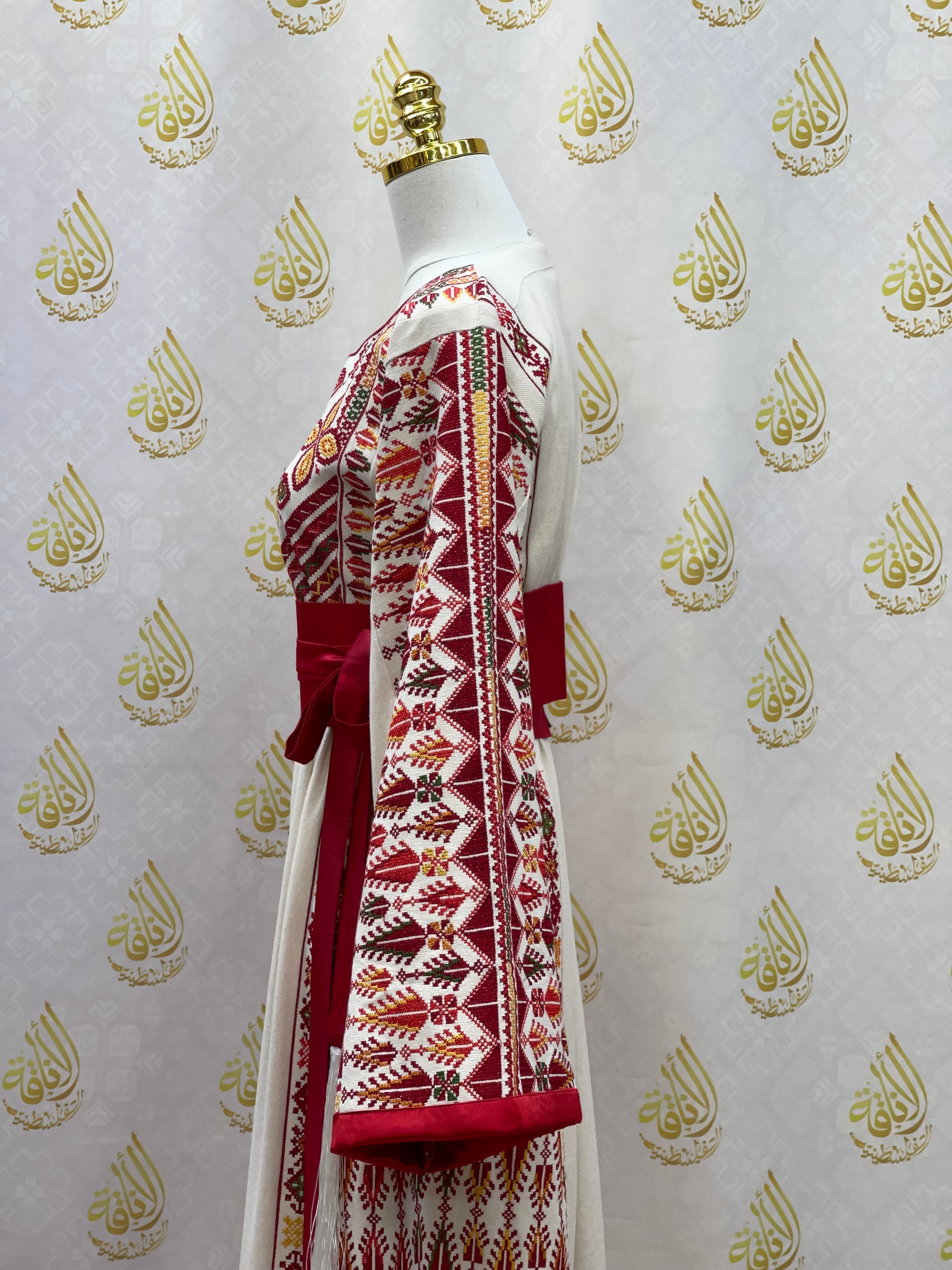Embroidered Etamin Thoub: Exquisite Elegance & Lasting Comfort Palestinian Elegance