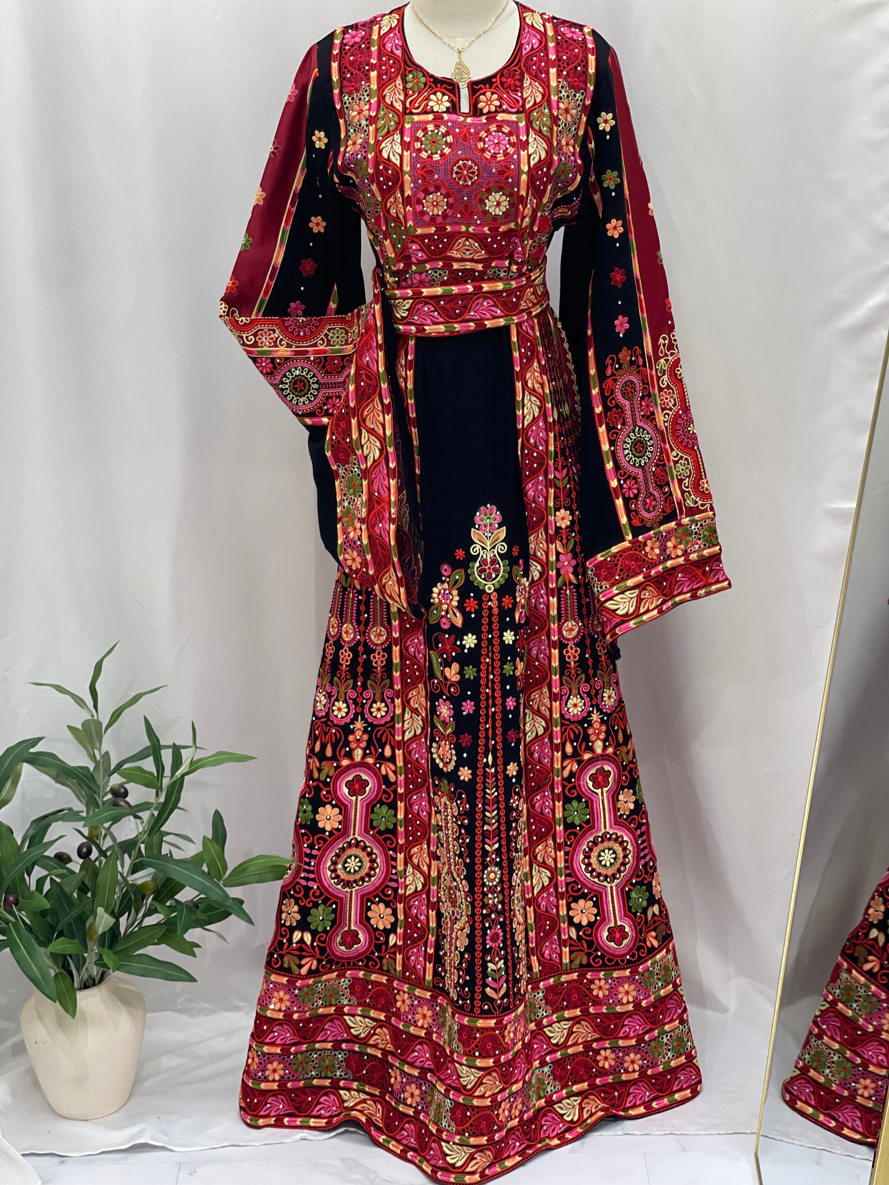 Full Embroidered Thoub Palestinian Elegance