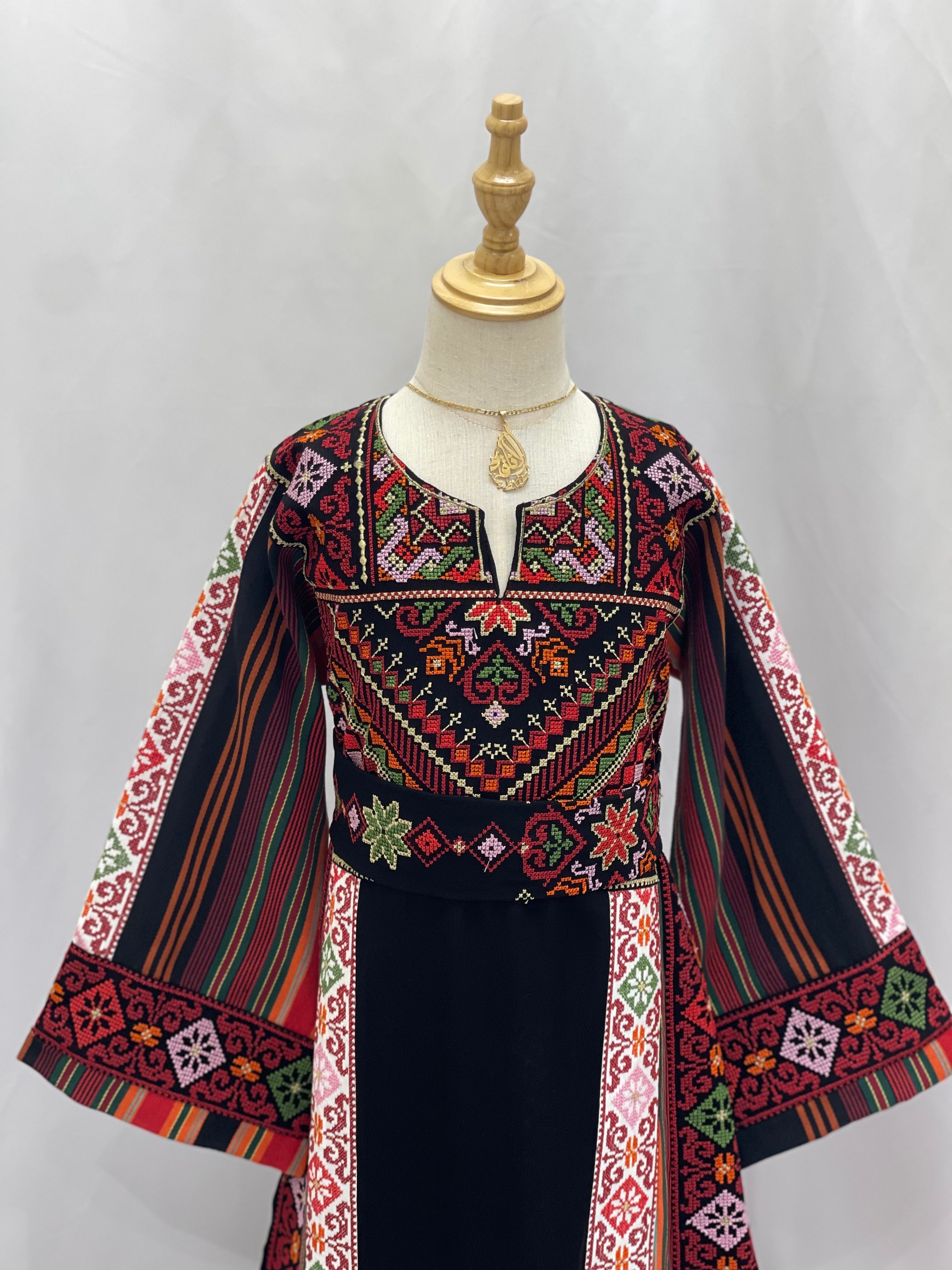 Teens Embroidered Thoub: Tradition Meets Youthful Style Palestinian Elegance