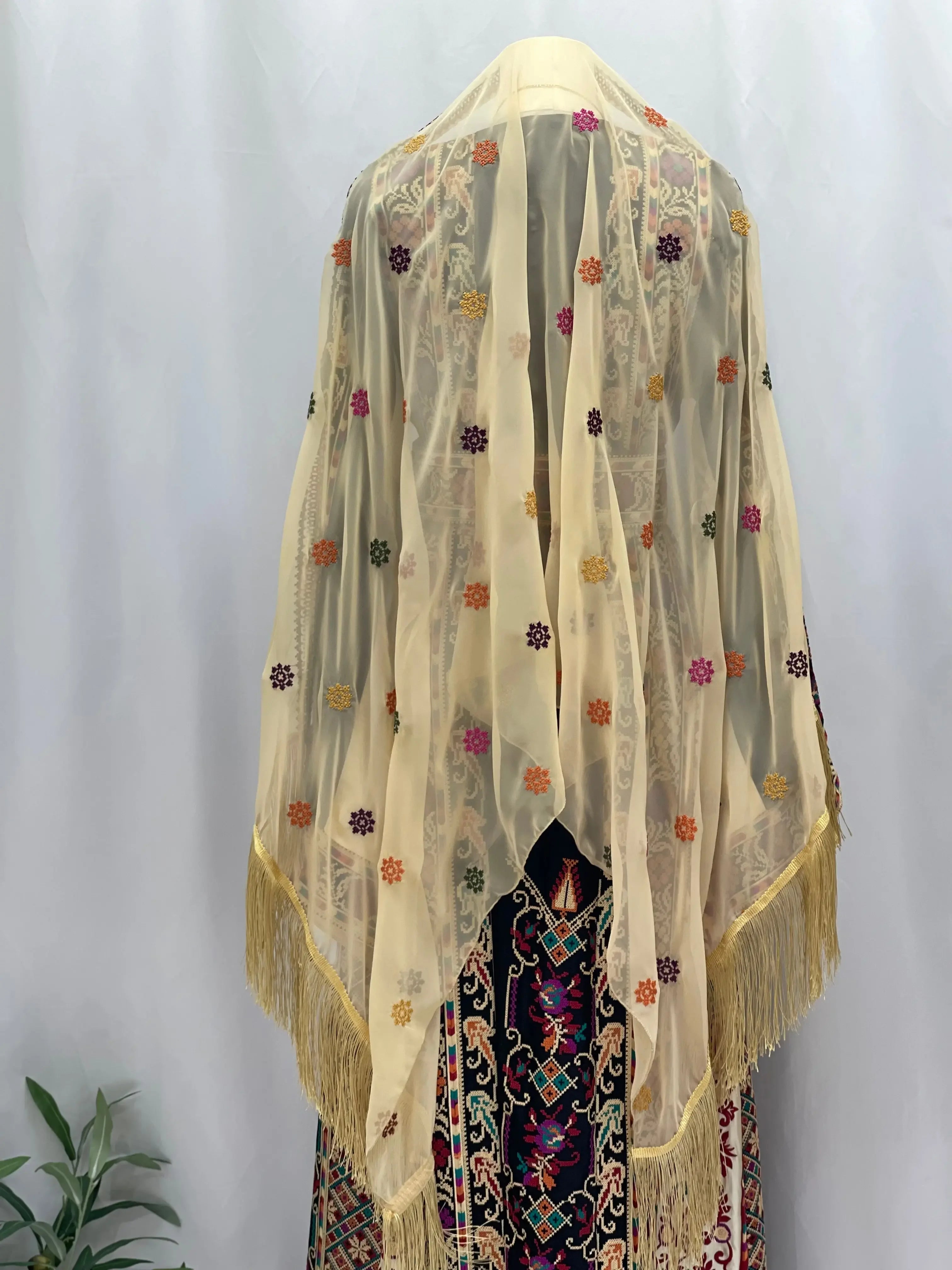 Timeless Elegance: New Black High Quality Embroidered Thoub Palestinian Elegance