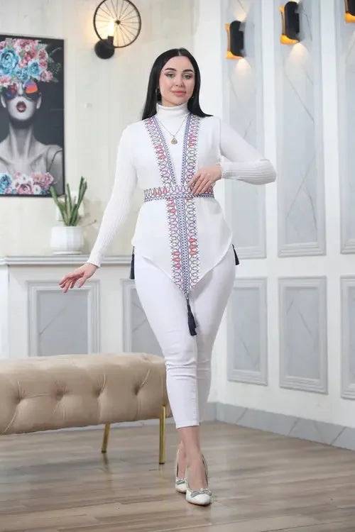 Artisanal Excellence: Vest with Detailed Embroidery Palestinian Elegance