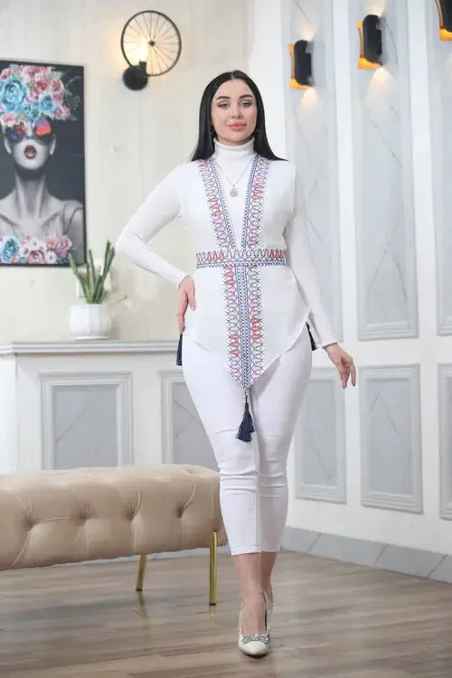 Artisanal Excellence: Vest with Detailed Embroidery Palestinian Elegance