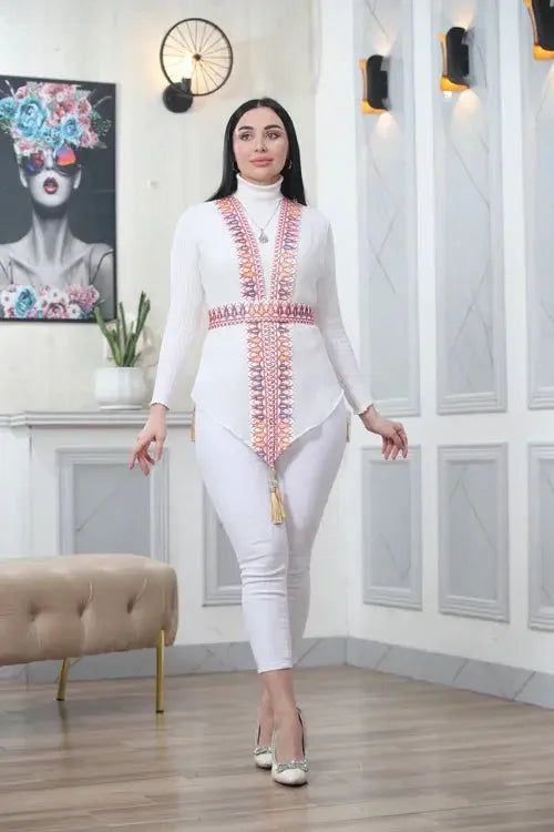 Artisanal Excellence: Vest with Detailed Embroidery Palestinian Elegance