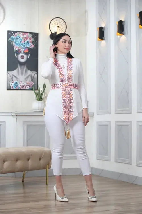 Artisanal Excellence: Vest with Detailed Embroidery Palestinian Elegance