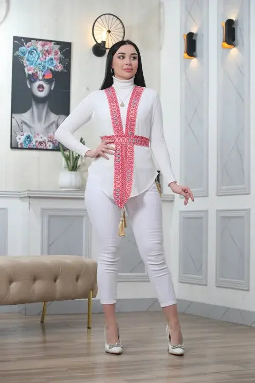 Artisanal Excellence: Vest with Detailed Embroidery Palestinian Elegance