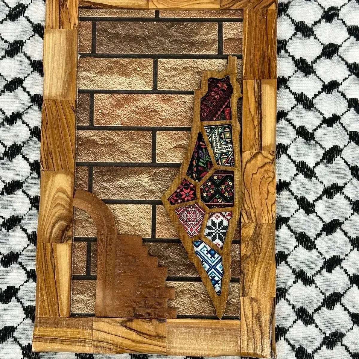 Handmade Wooden Frame from Ramallah: Authentic Palestinian Artistry Palestinian Elegance