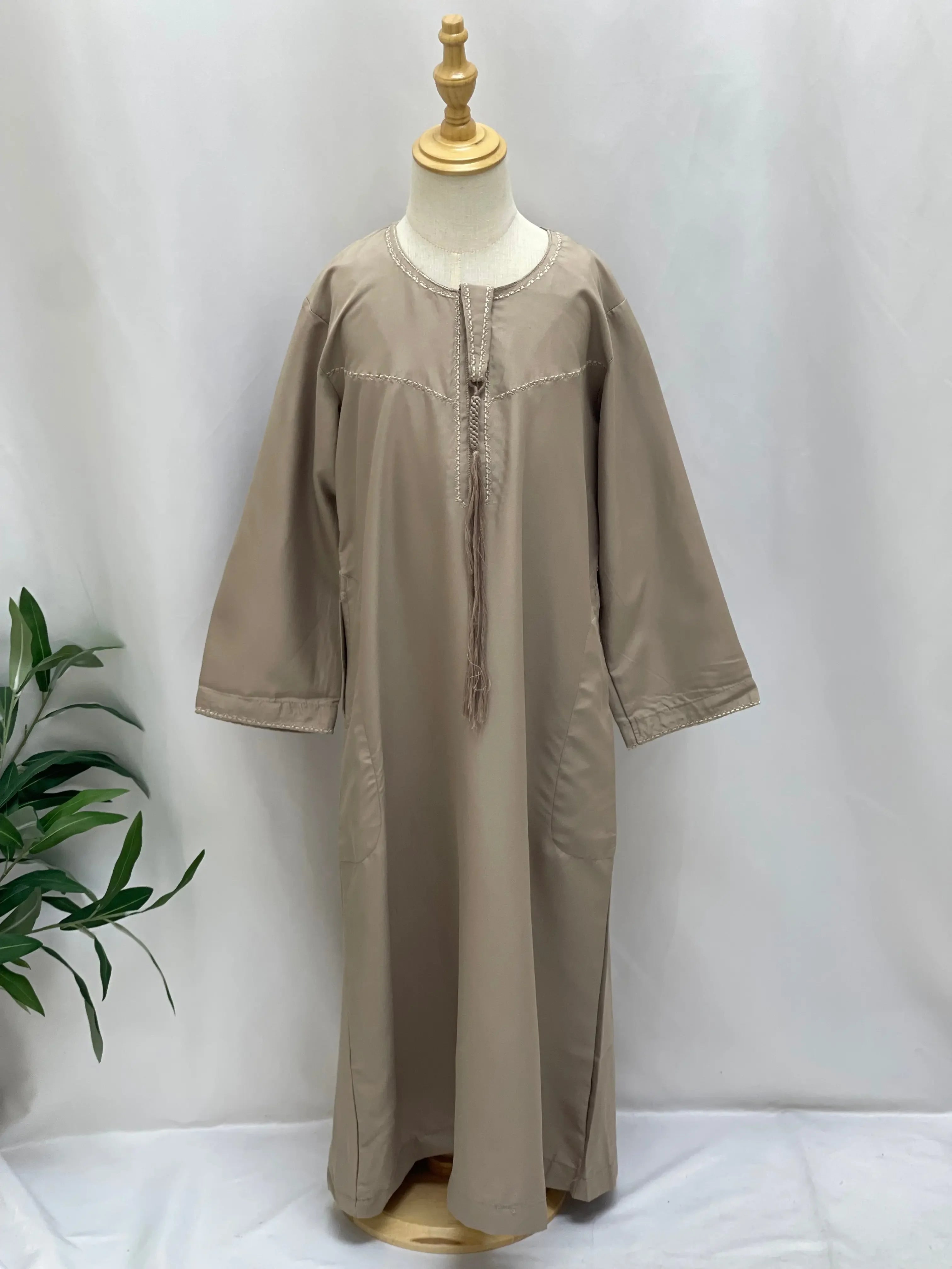 Kids' Unique Thobe with Detachable Sharshoba - High-Quality & Stylish Palestinian Elegance