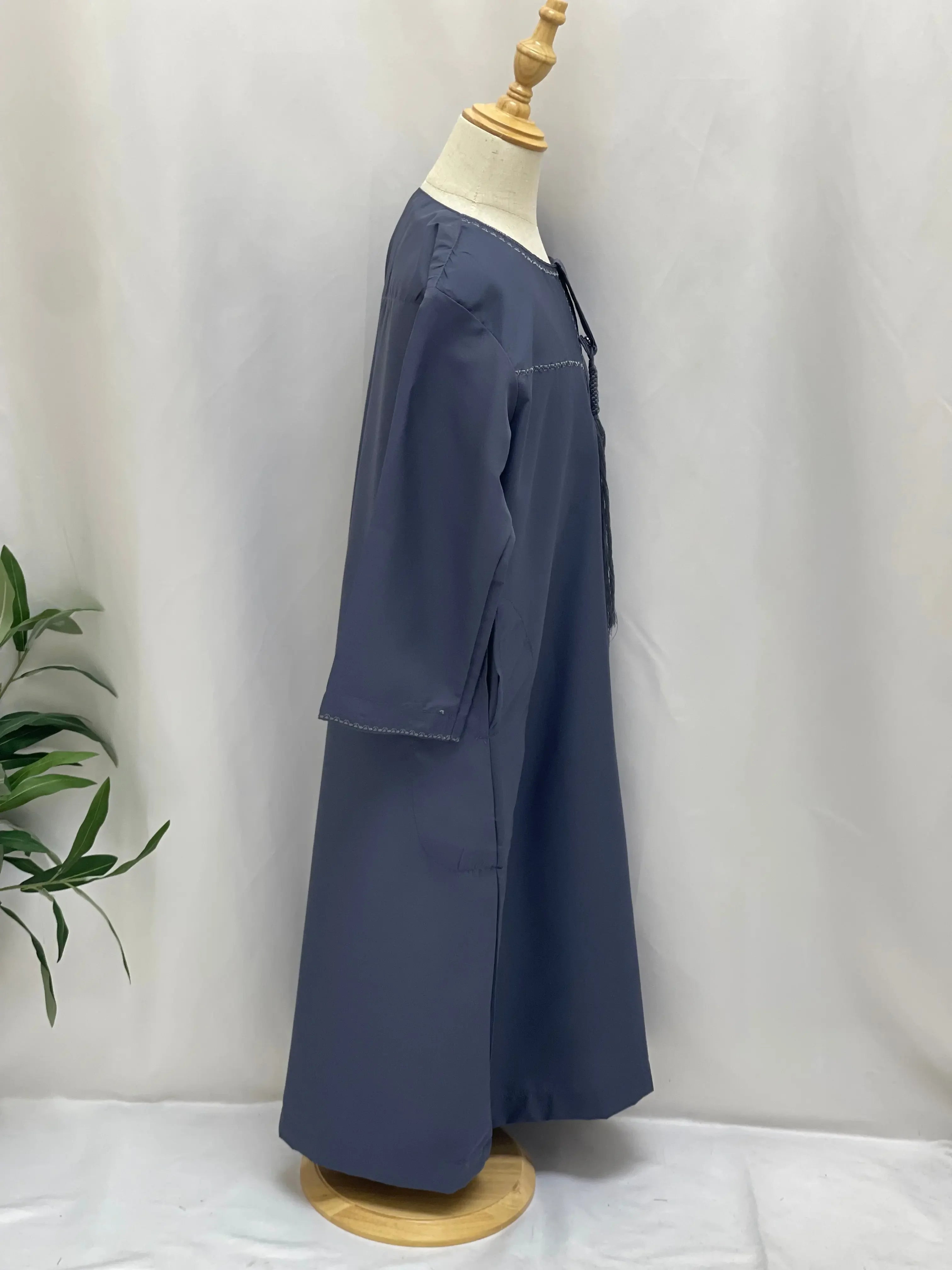 Kids' Unique Thobe with Detachable Sharshoba - High-Quality & Stylish Palestinian Elegance