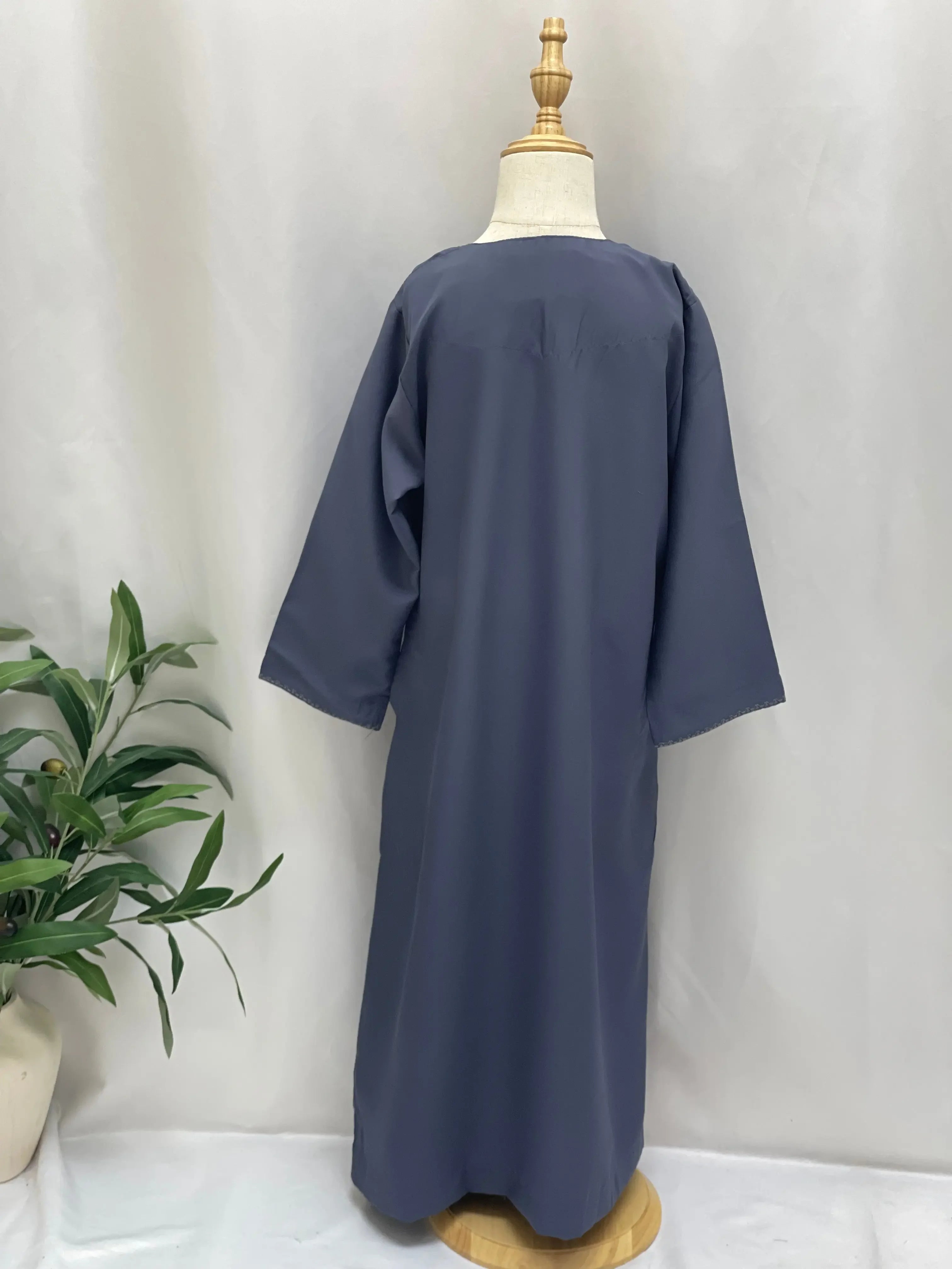 Kids' Unique Thobe with Detachable Sharshoba - High-Quality & Stylish Palestinian Elegance