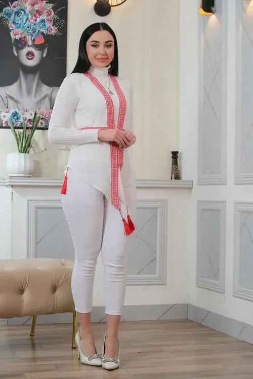 Chic Layering: Luxurious Chiffon Vest Palestinian Elegance