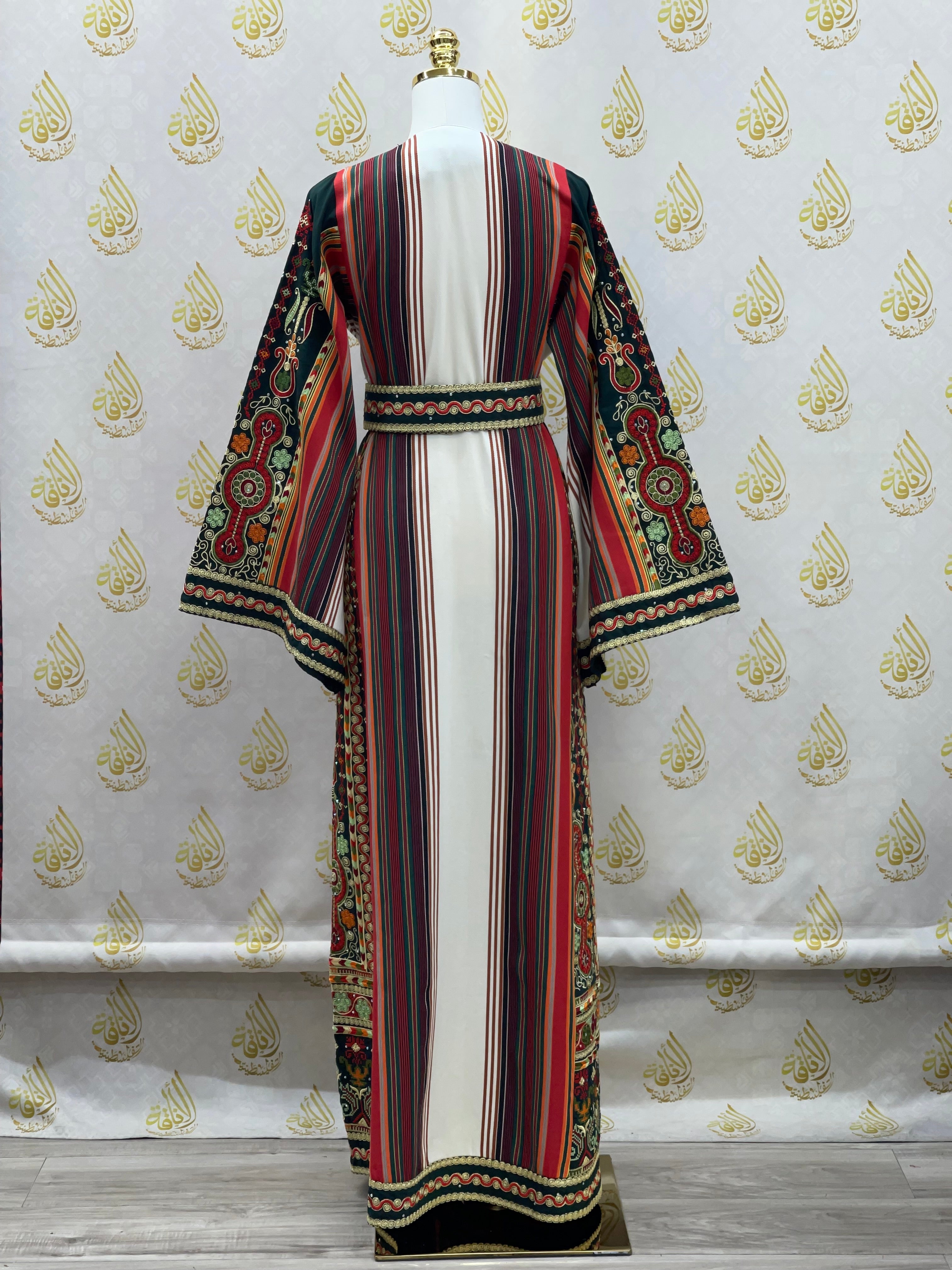 Exquisite Embroidered Majdalwi Thoub: A Celebration of Tradition Palestinian Elegance