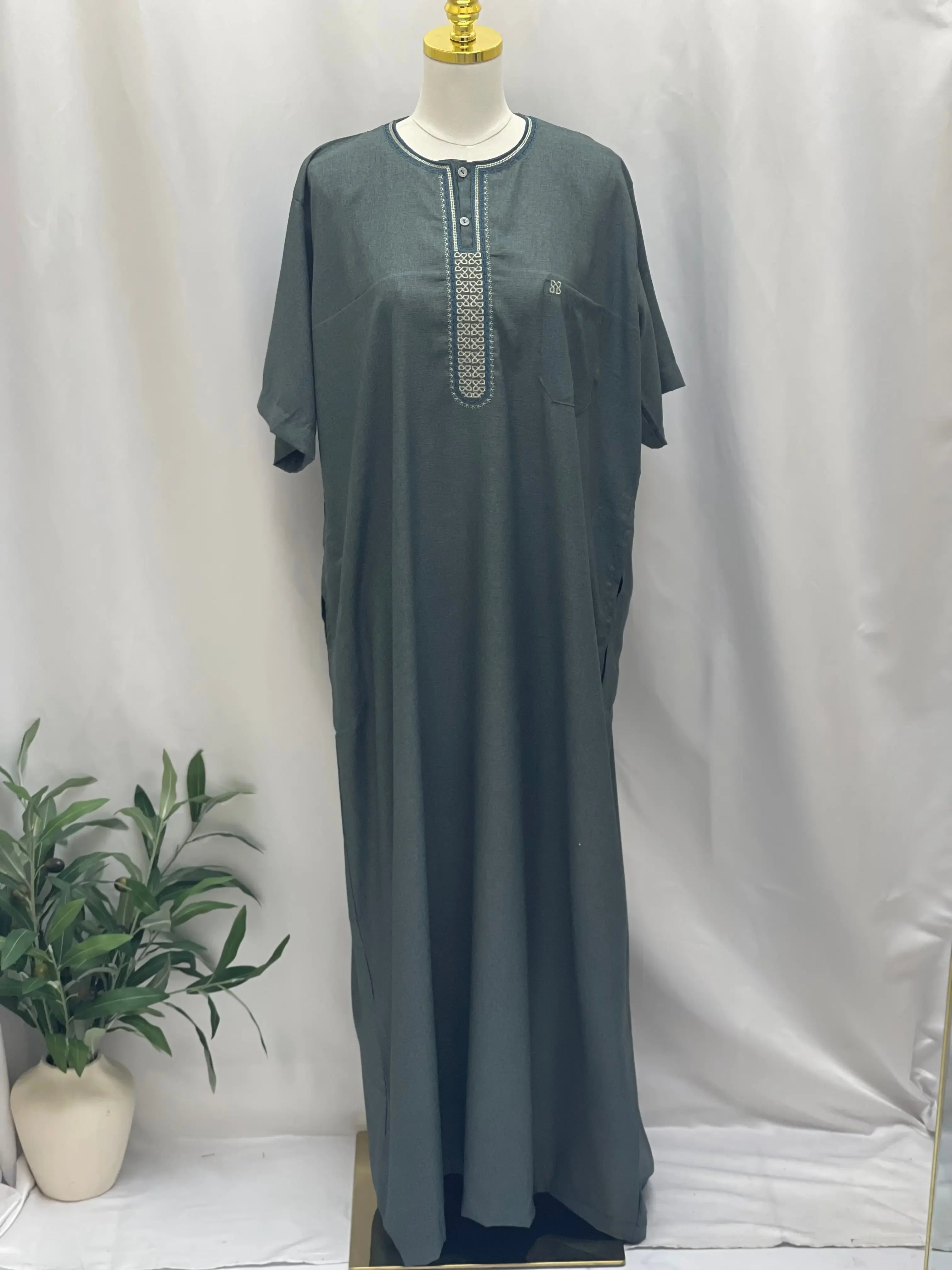 Men's High-Quality Cotton Thobe - Warm & Comfortable Palestinian Elegance