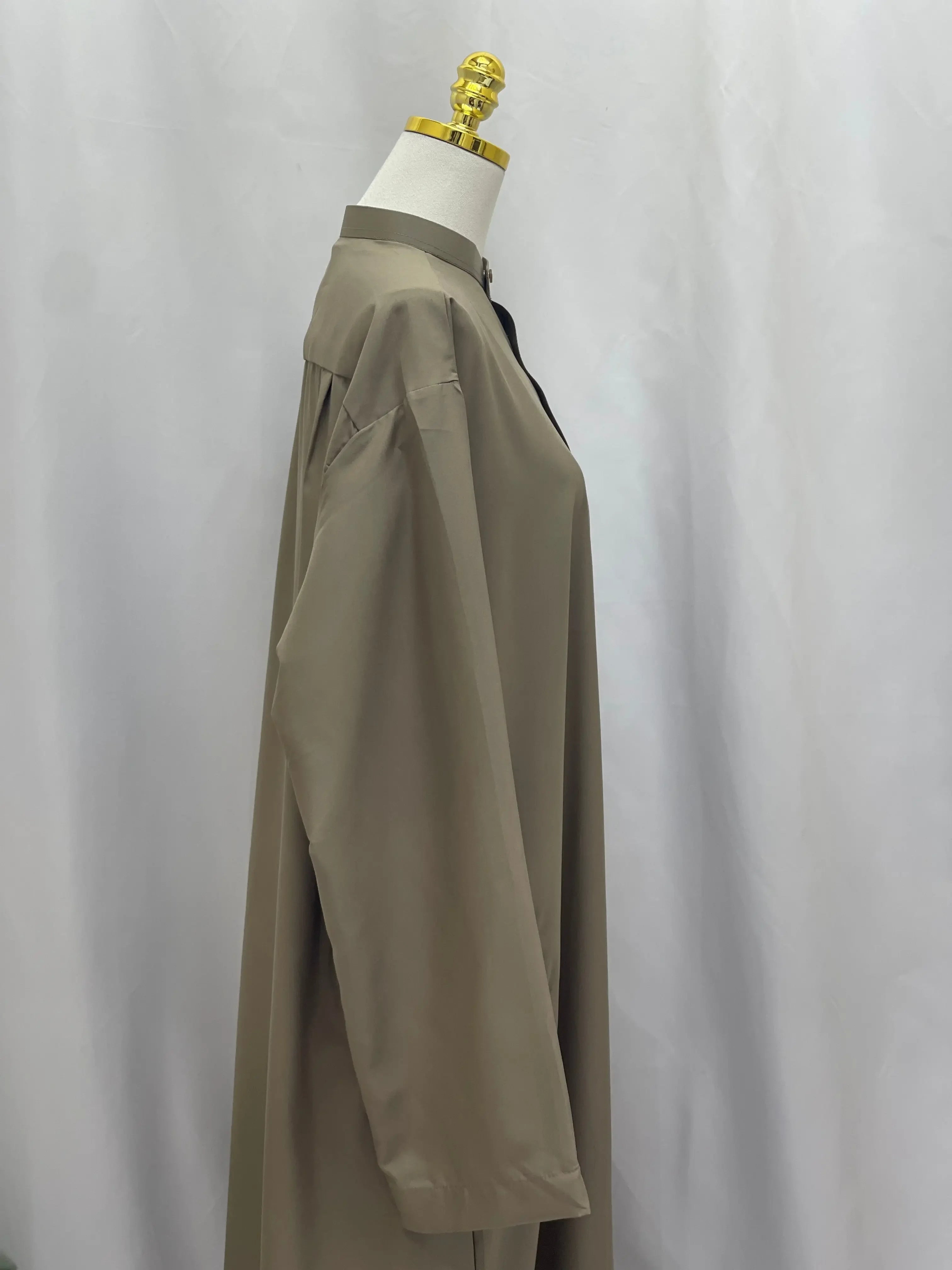 Basic High-Quality Men's Thobe - Timeless Comfort & Style Palestinian Elegance