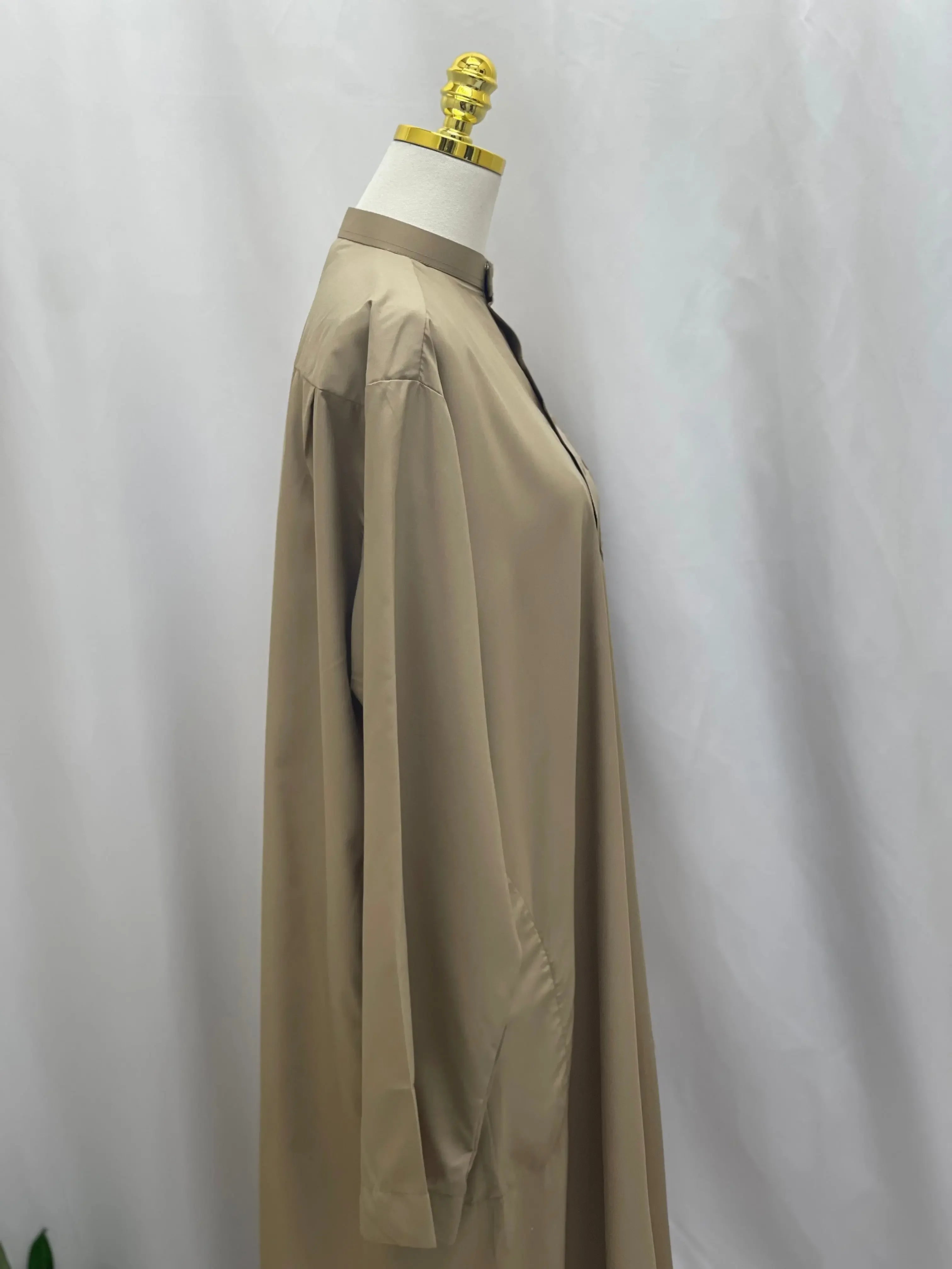 Basic High-Quality Men's Thobe - Timeless Comfort & Style Palestinian Elegance