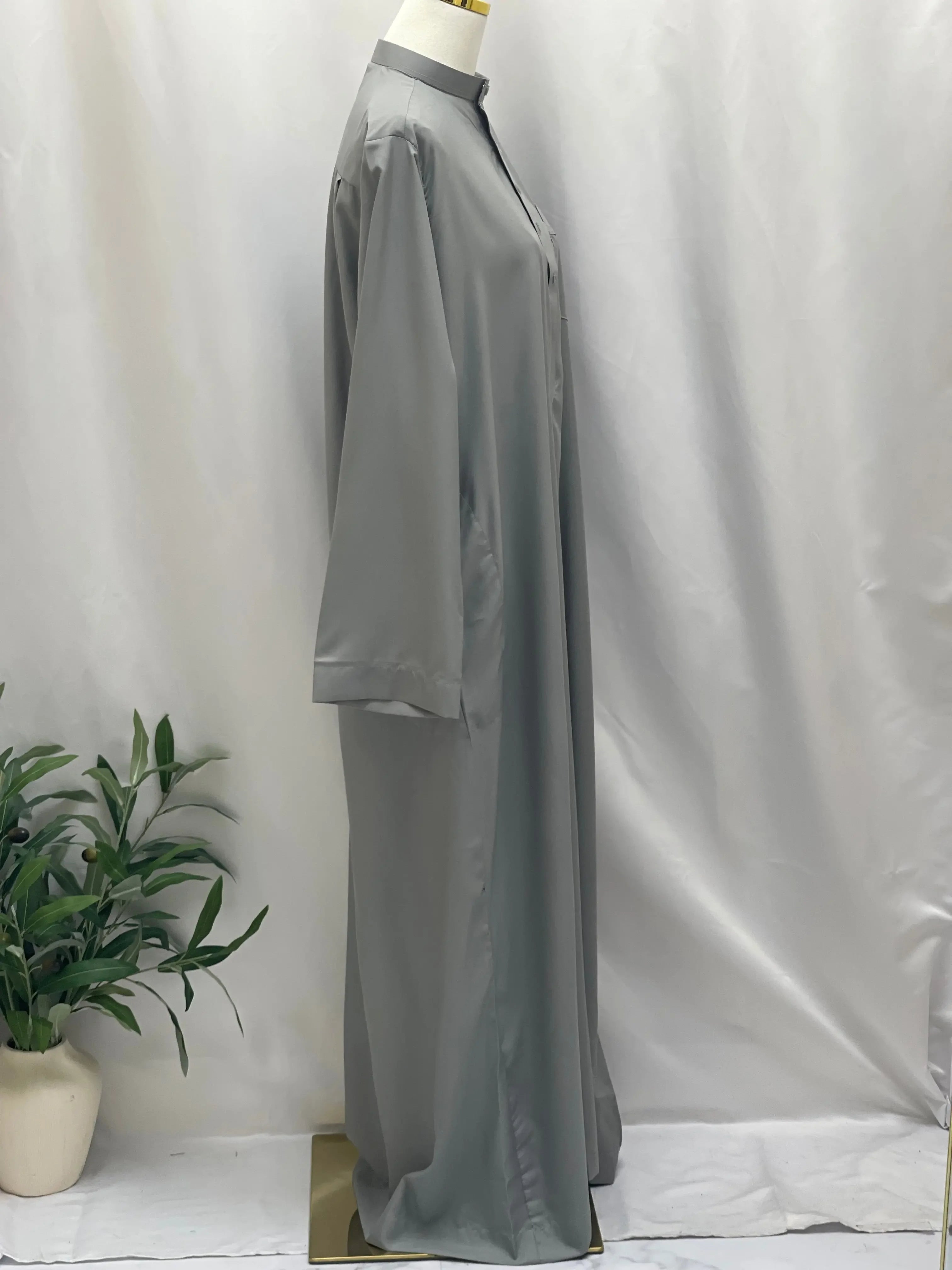 Basic High-Quality Men's Thobe - Timeless Comfort & Style Palestinian Elegance