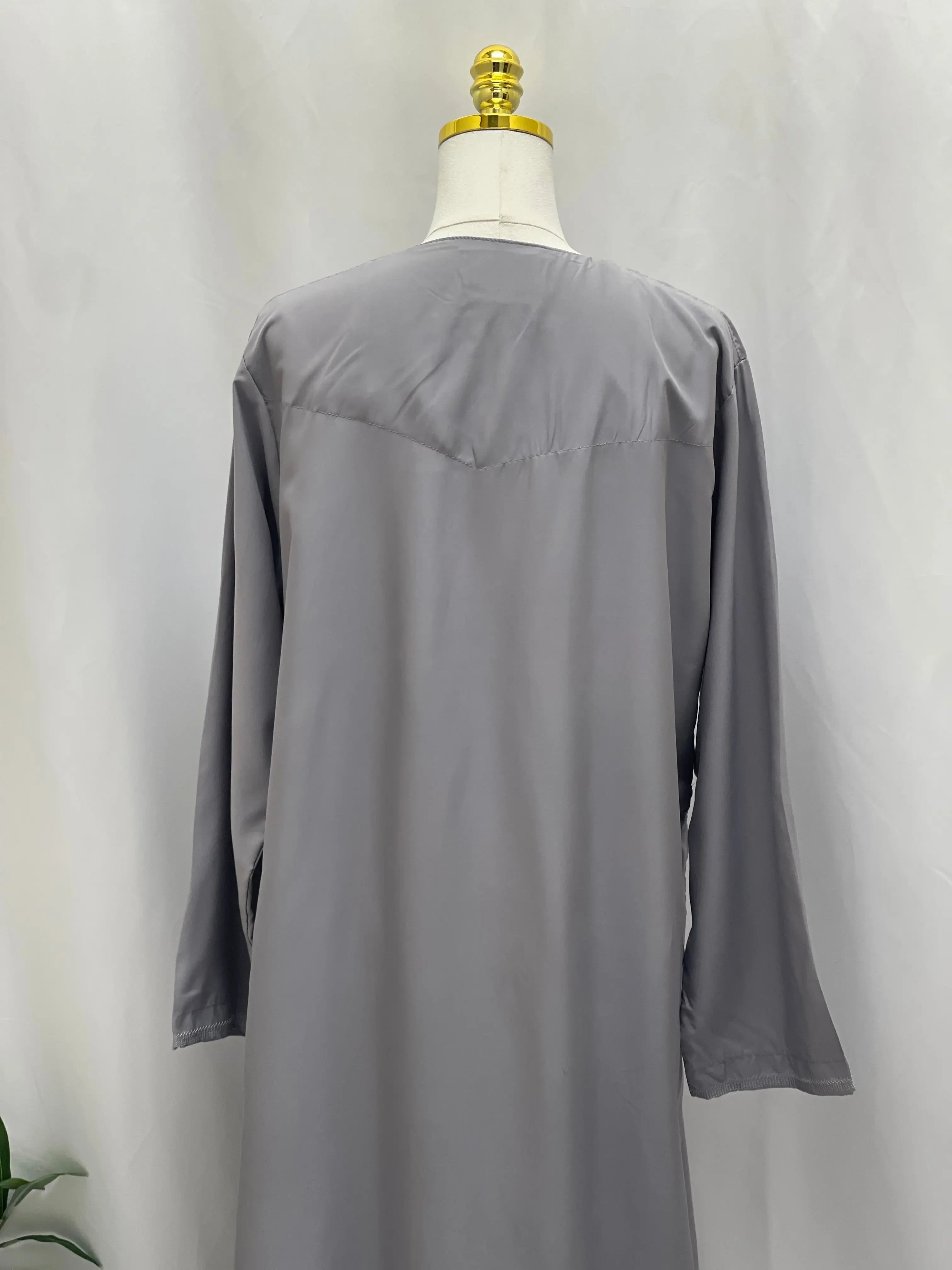 Men's High-Quality Thobe with Sharshoba Tassel -l Palestinian Elegance