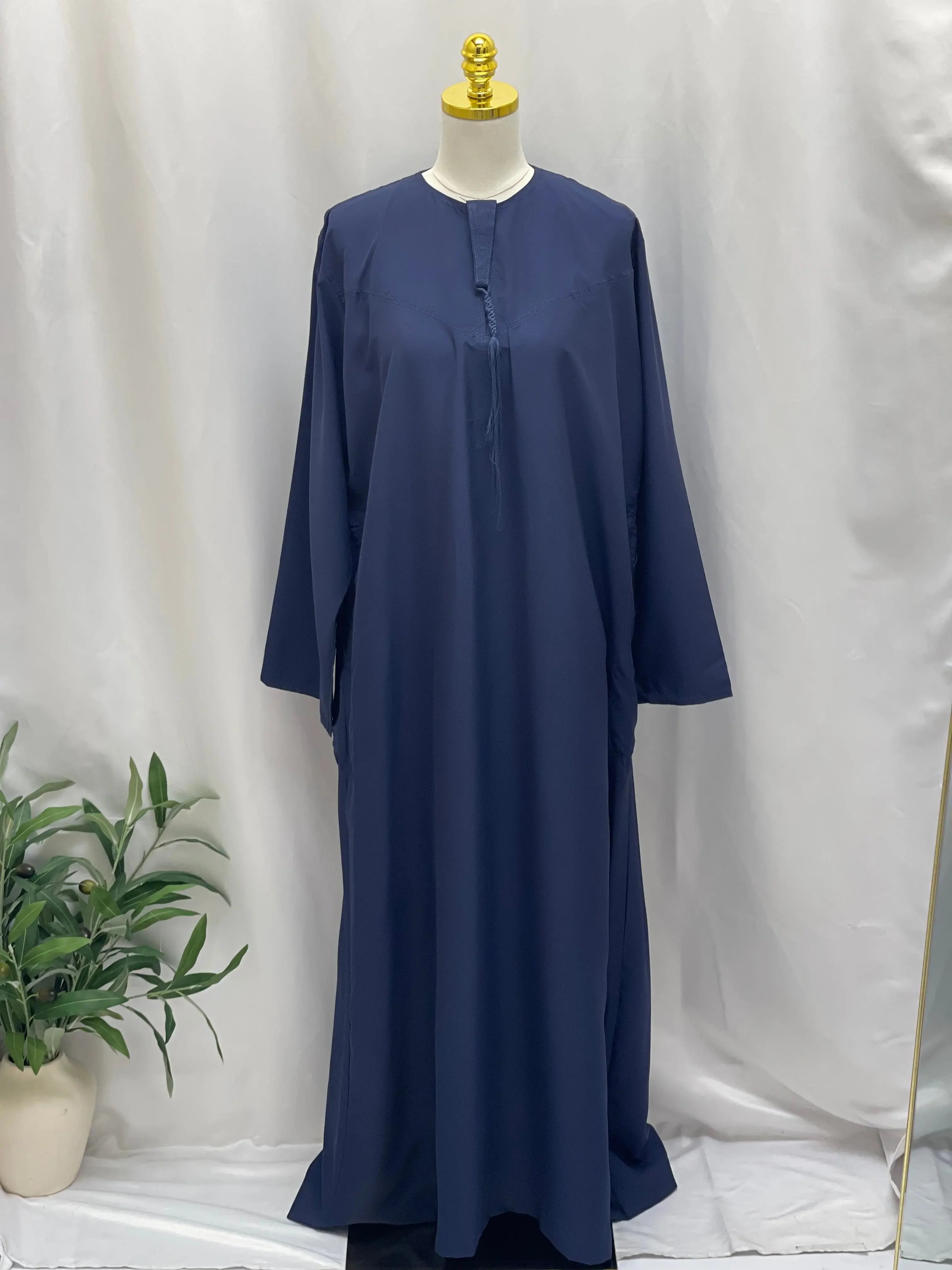 Men's High-Quality Thobe with Sharshoba Tassel -l Palestinian Elegance