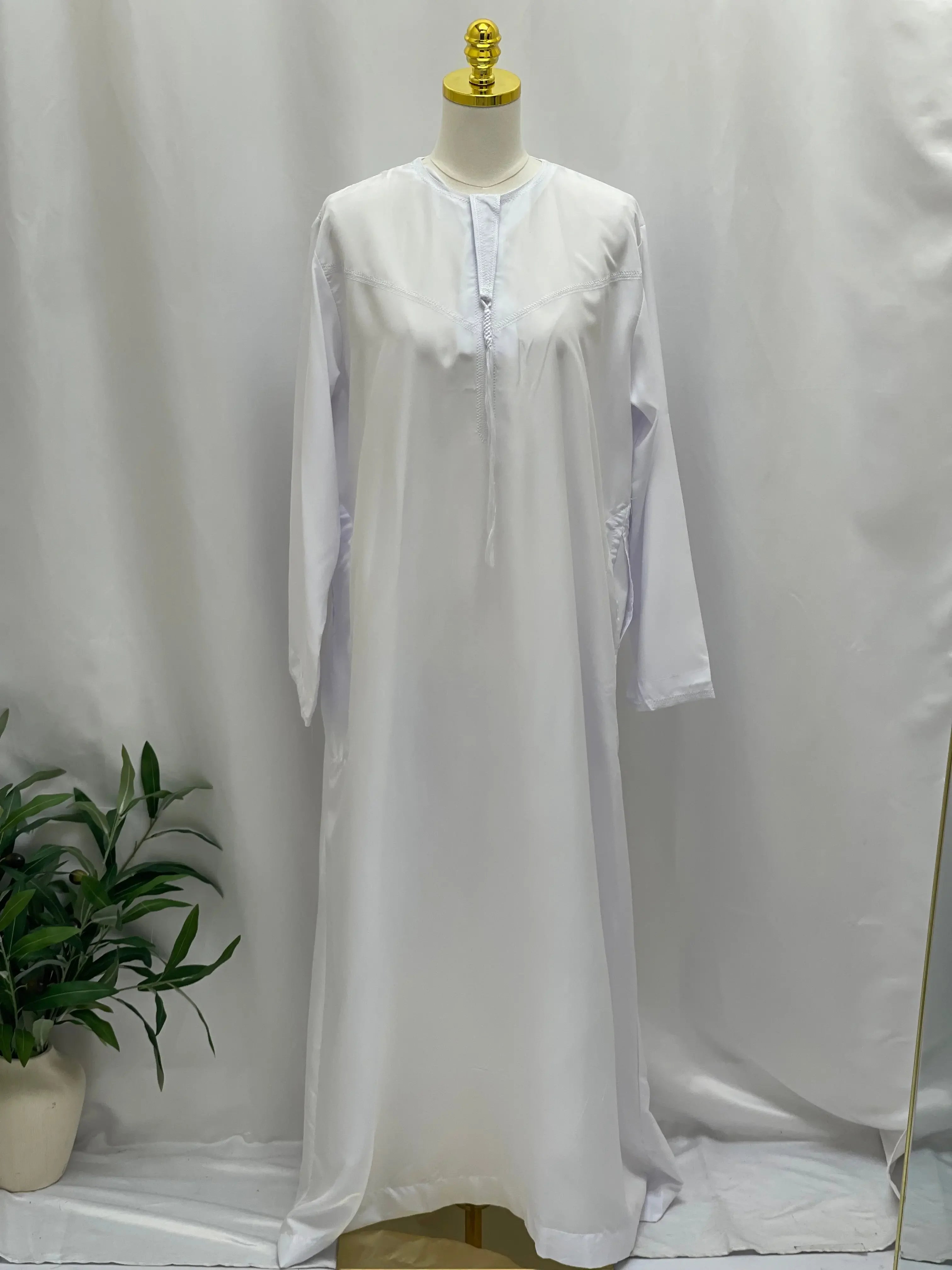 Men's High-Quality Thobe with Sharshoba Tassel -l Palestinian Elegance