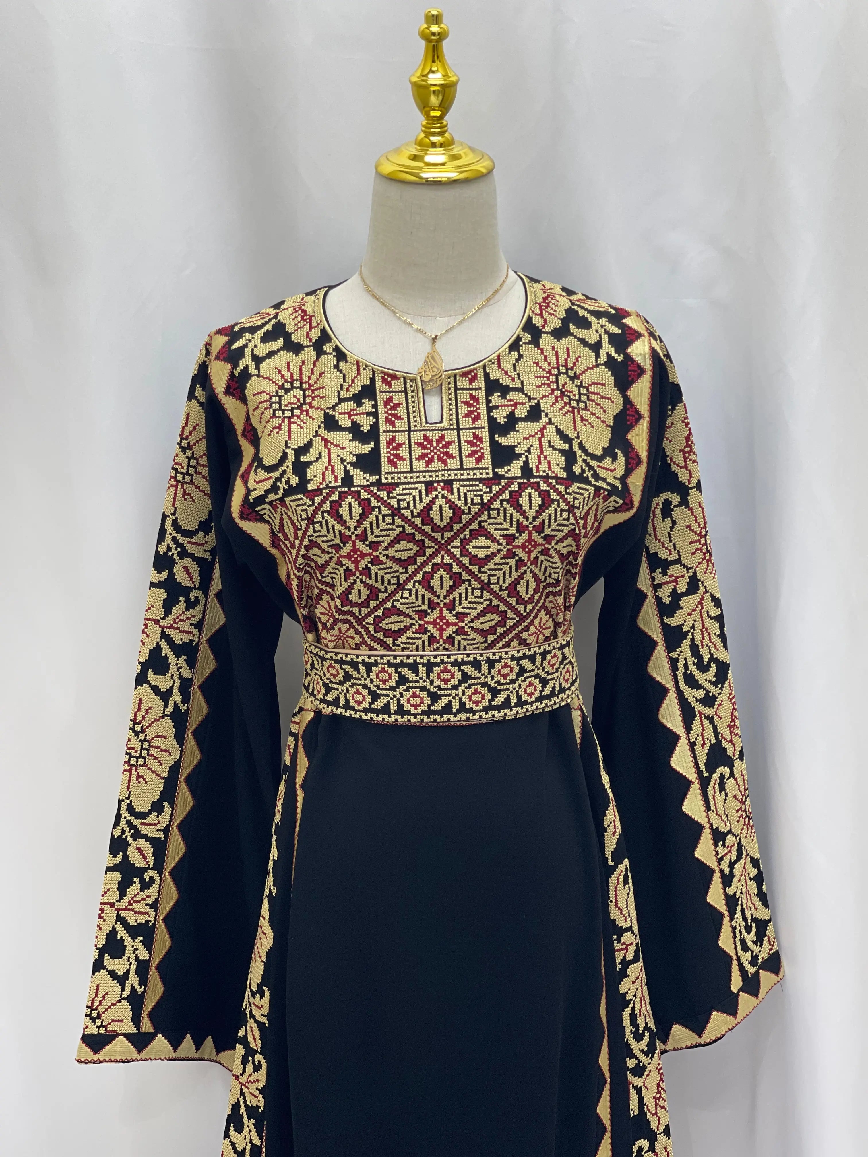Modern Style Embroidered Thoub Palestinian Elegance